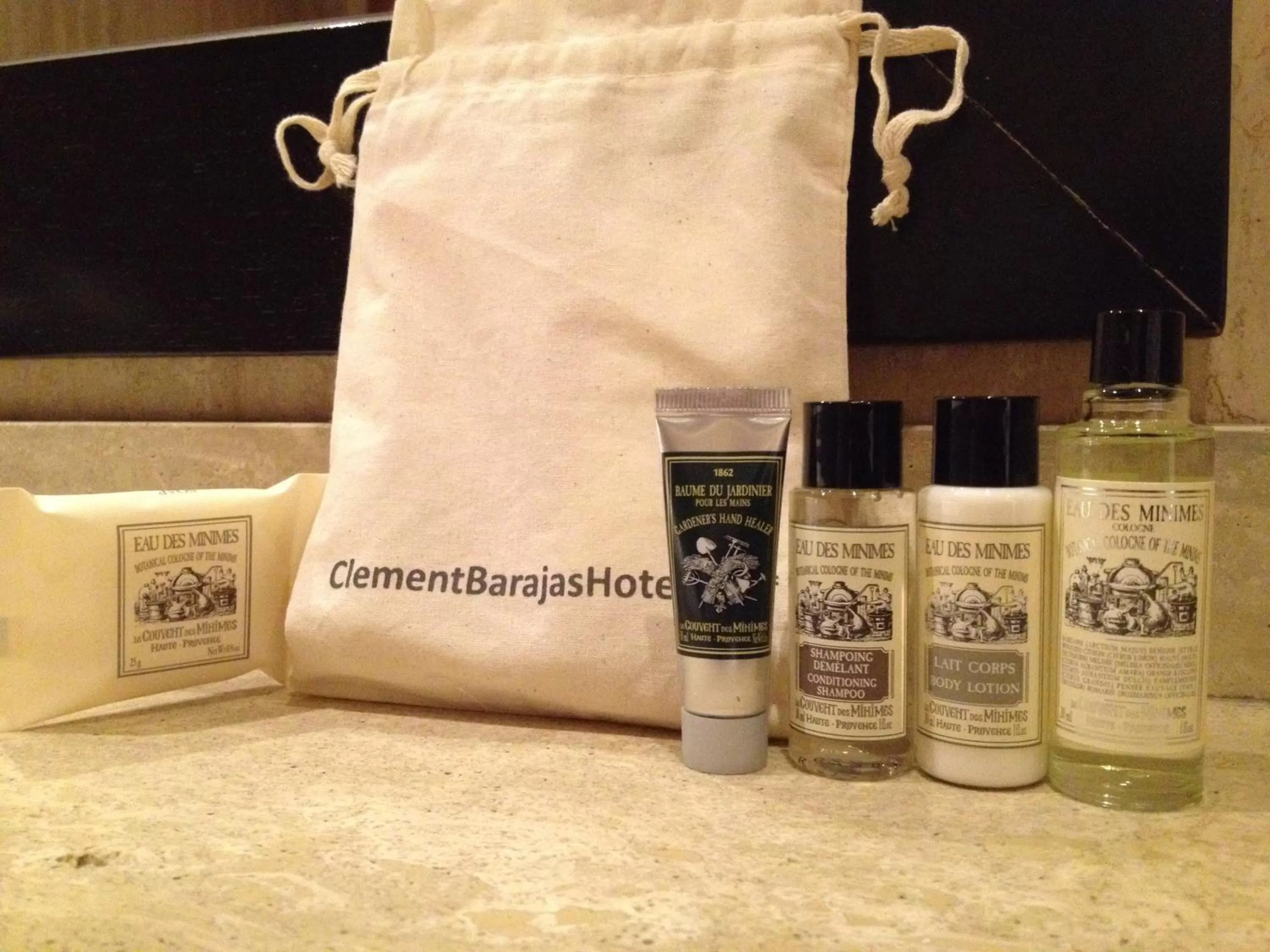 Decorative detail in Clement Barajas