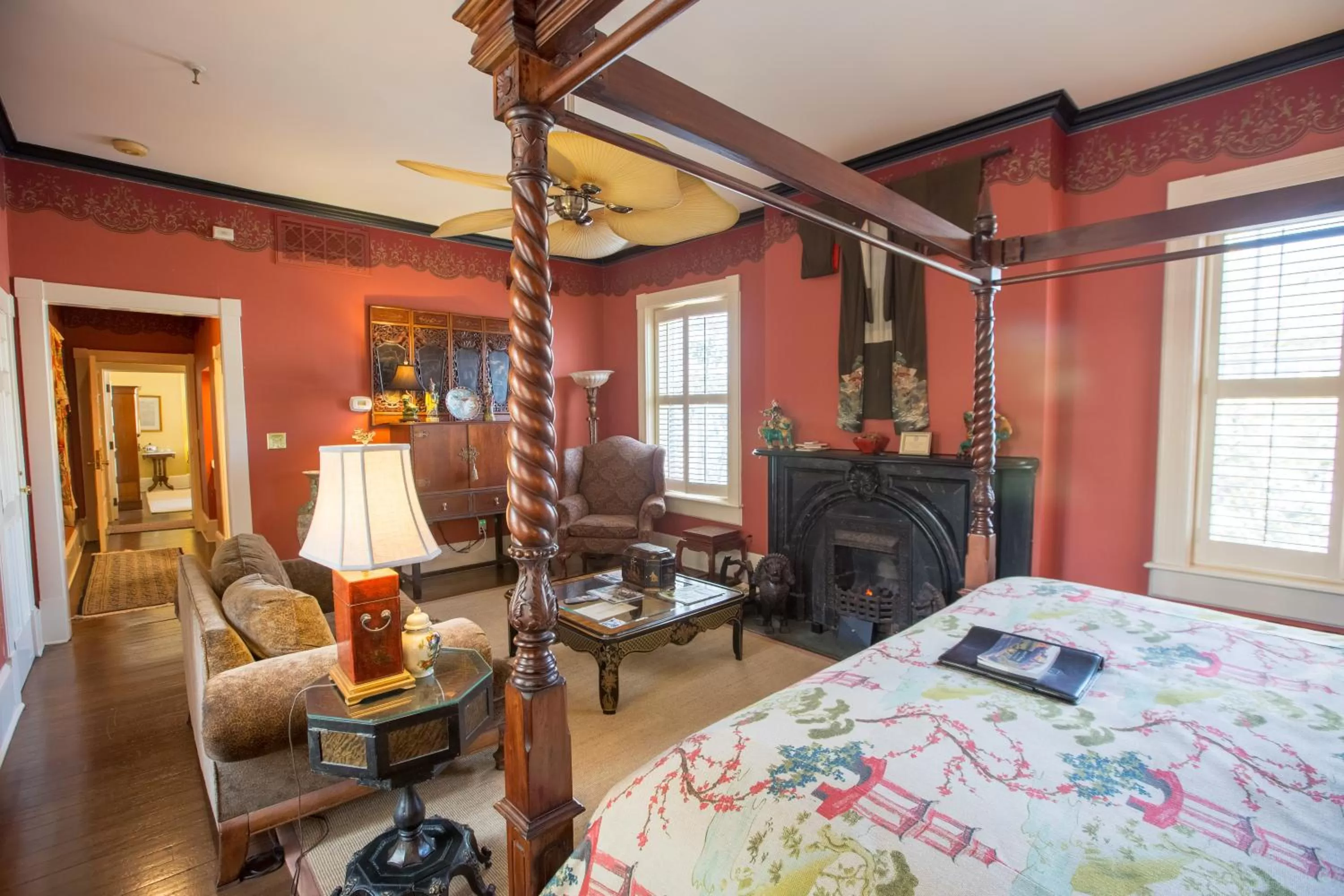 Seating Area in Ballastone Inn
