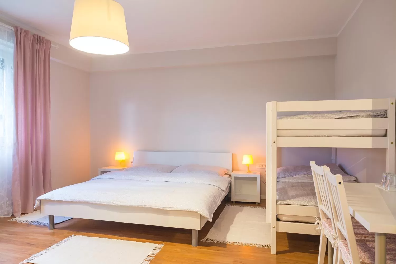 Photo of the whole room in HOP HOUSE Garni Hotel