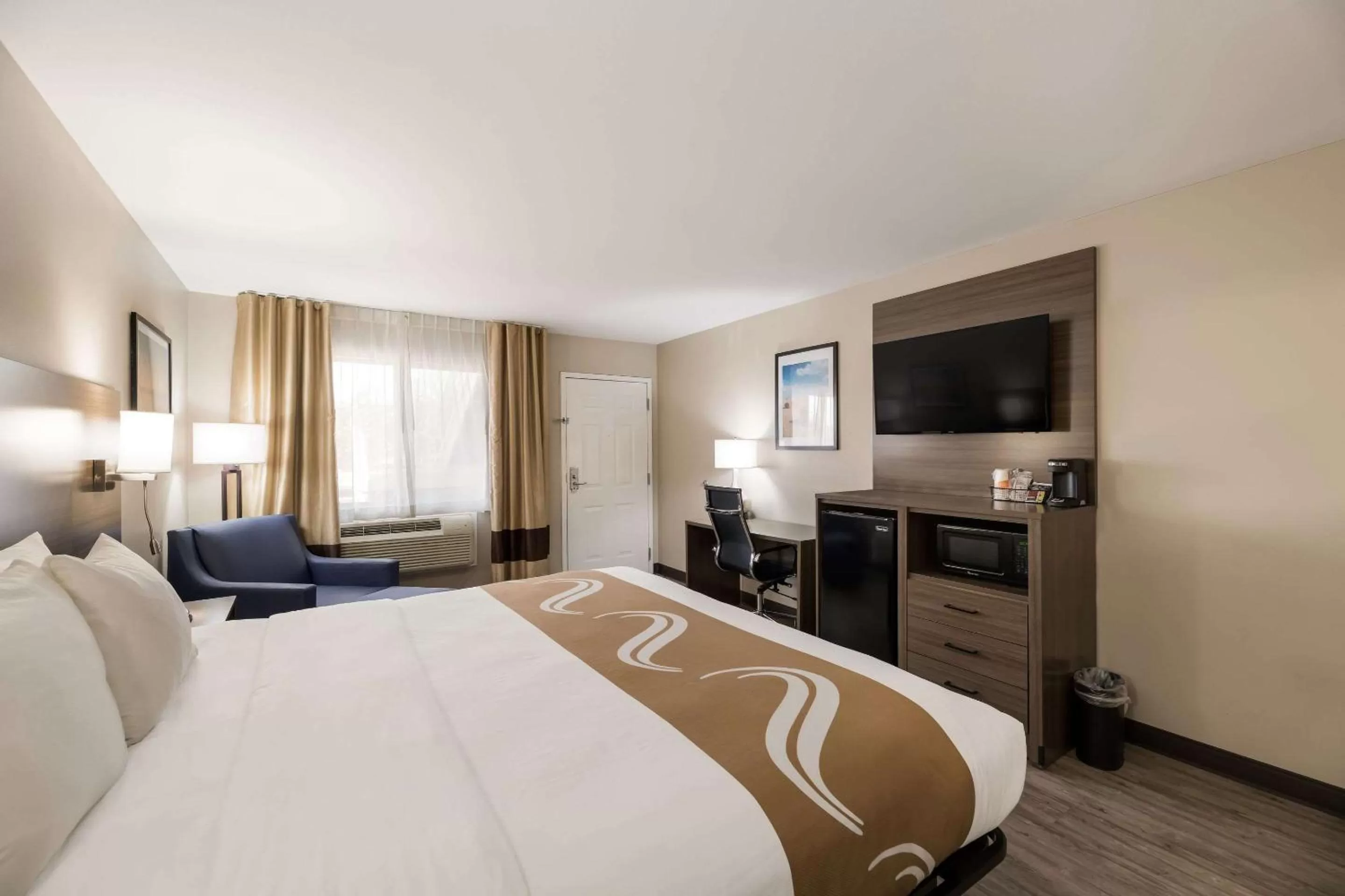 Bedroom, Bed in Quality Inn