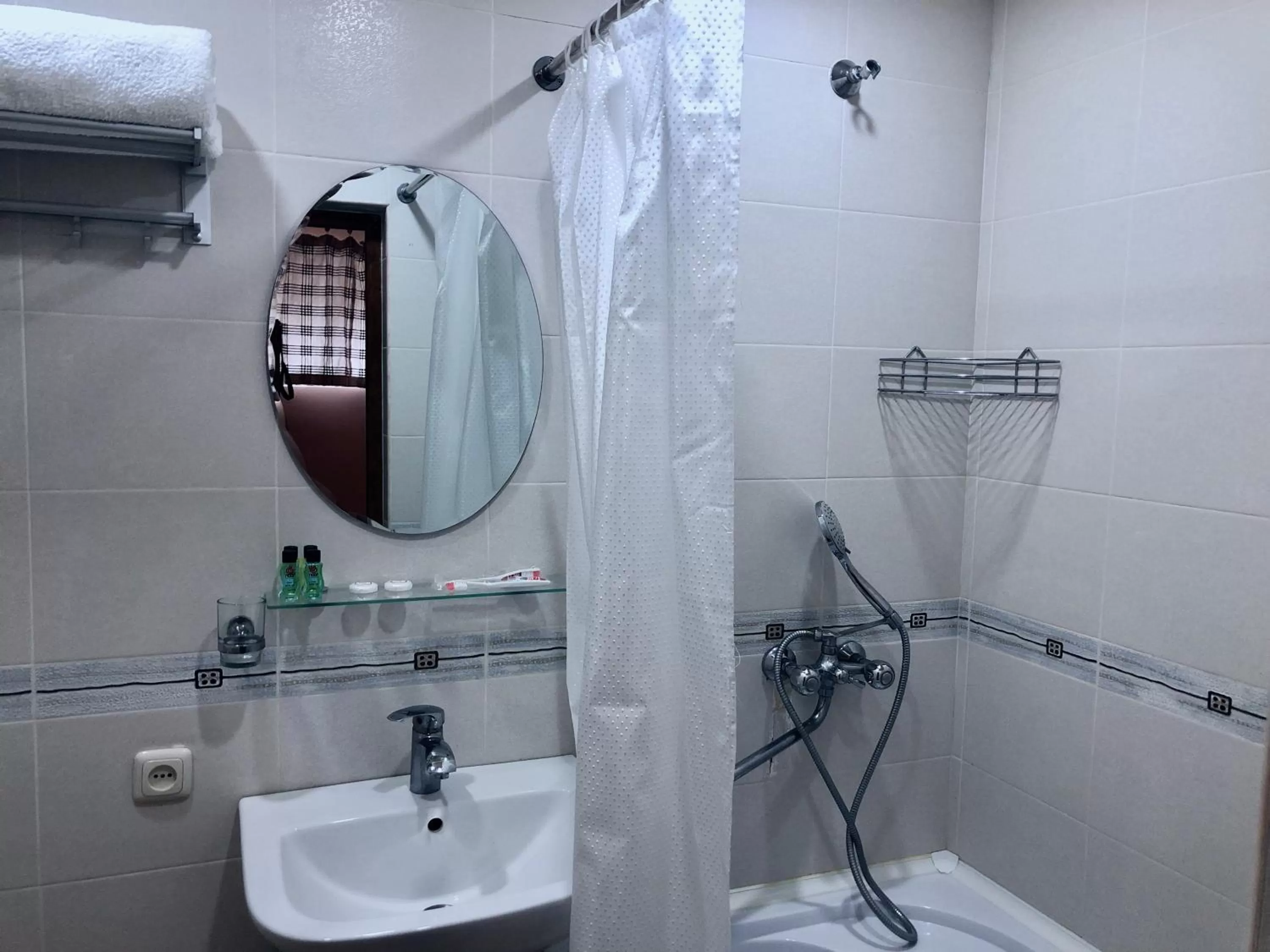 Shower, Bathroom in Dil Hill by Sam