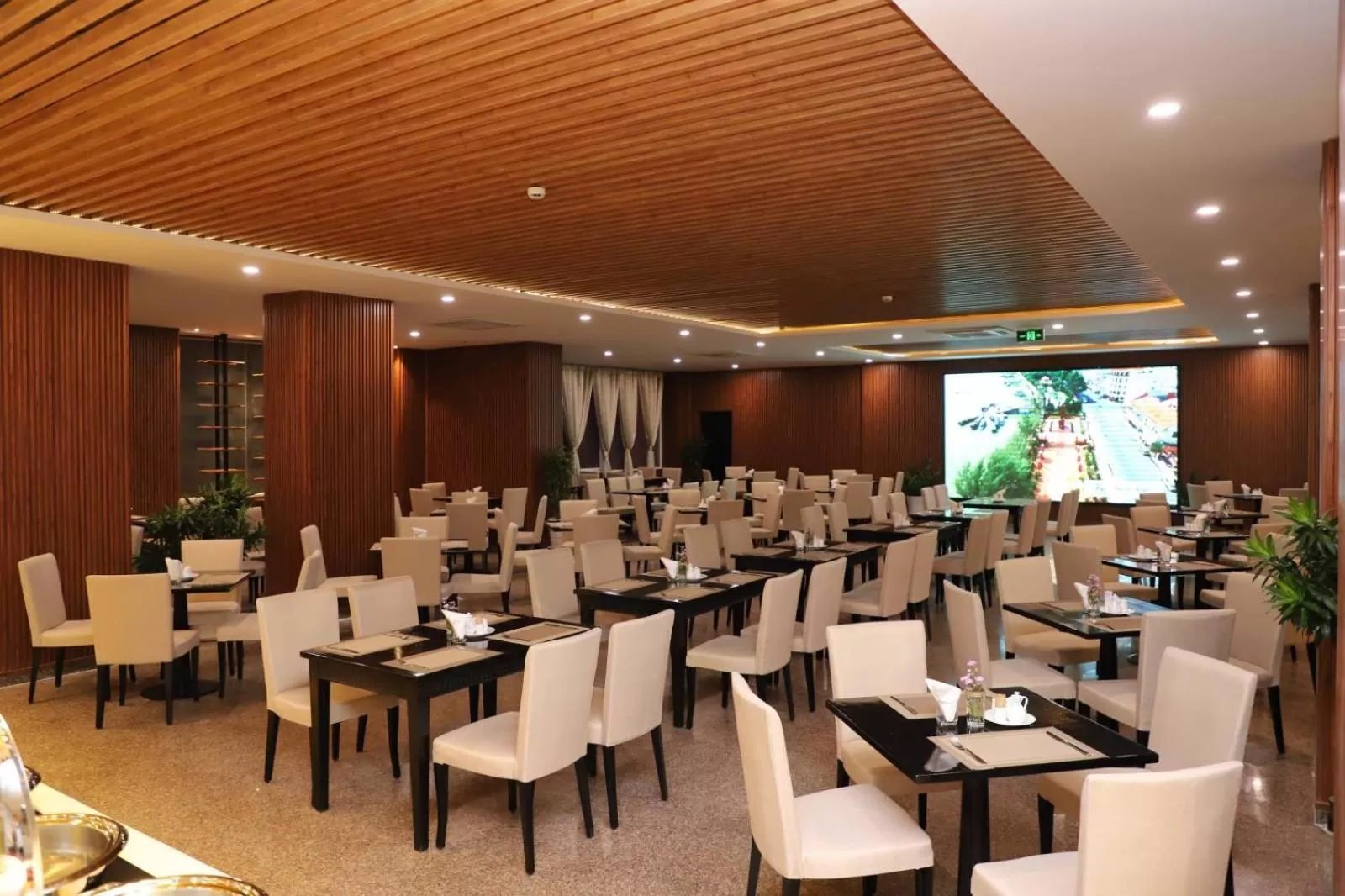 Restaurant/places to eat in TTC Hotel Can Tho