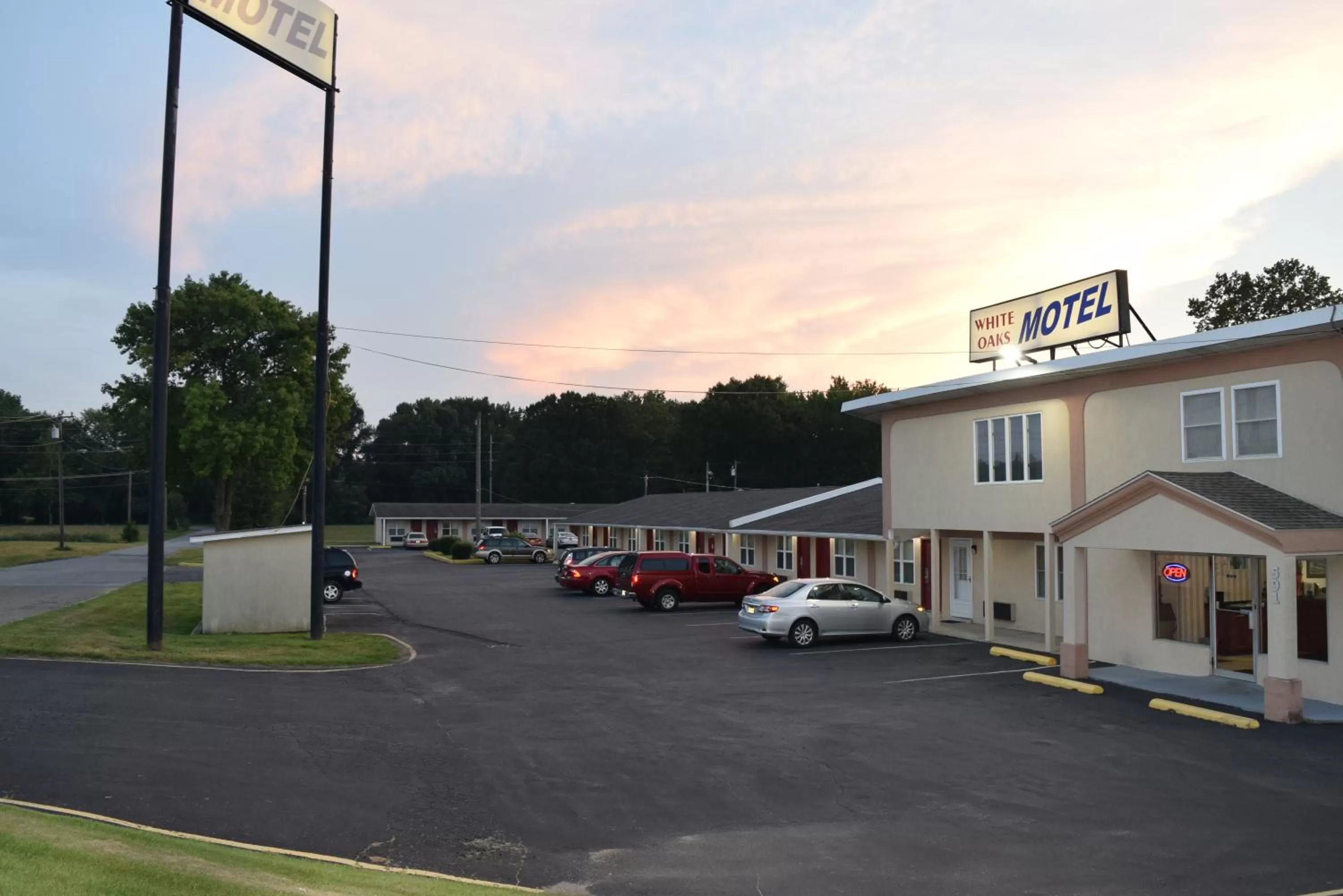 Property building in White Oaks Motel Pennsville/Carneys Point