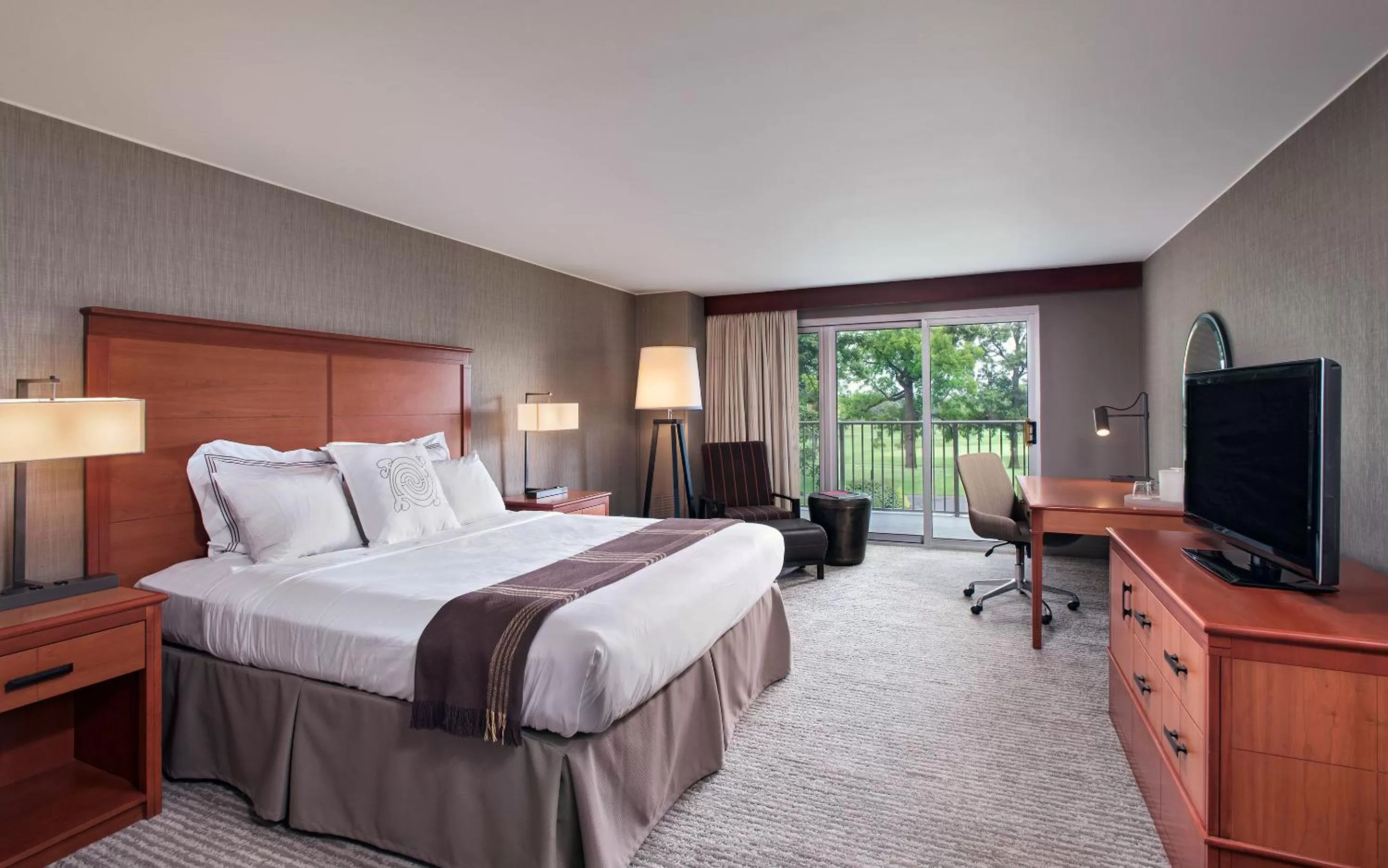 Bed in Eaglewood Resort & Spa