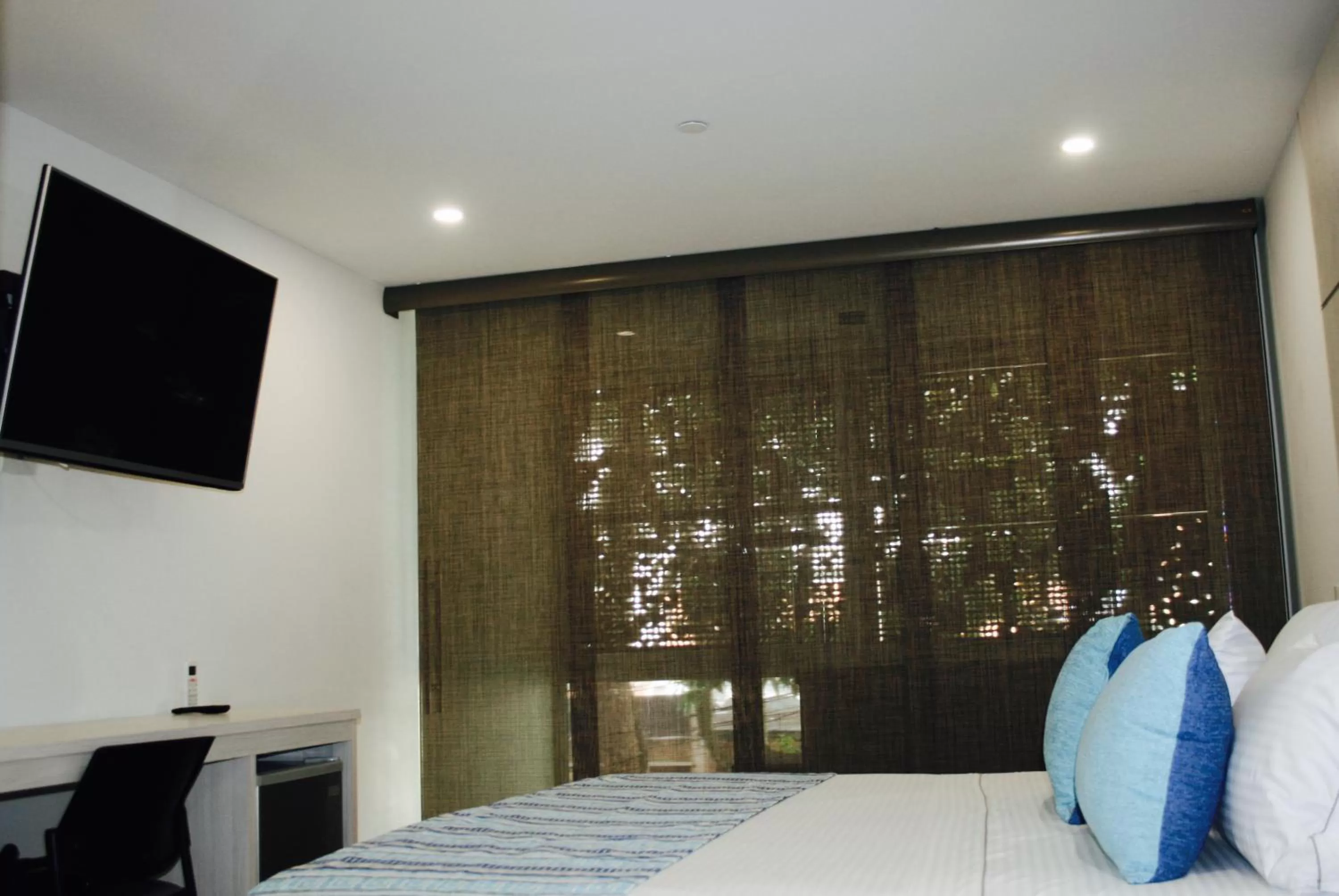 Photo of the whole room, Bed in Hotel Madeiro