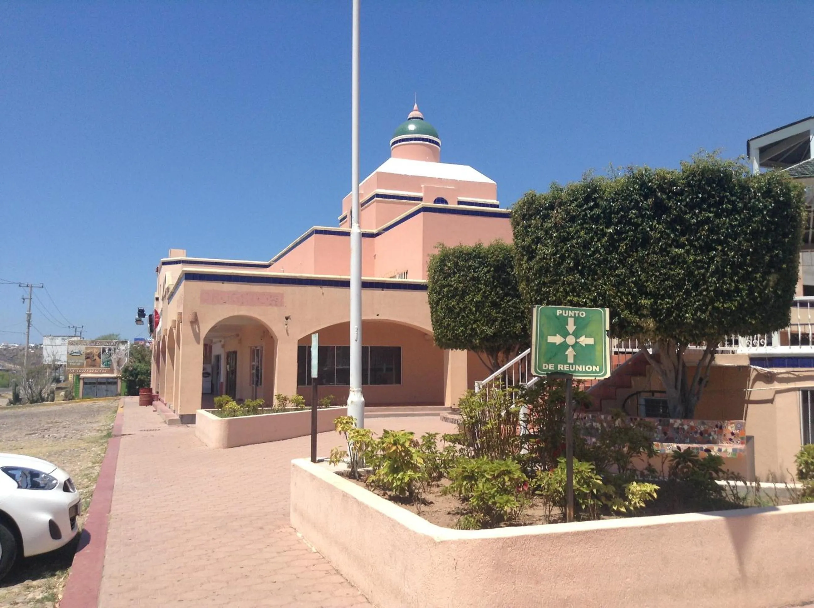 Day in Los Jitos Hotel & Suites