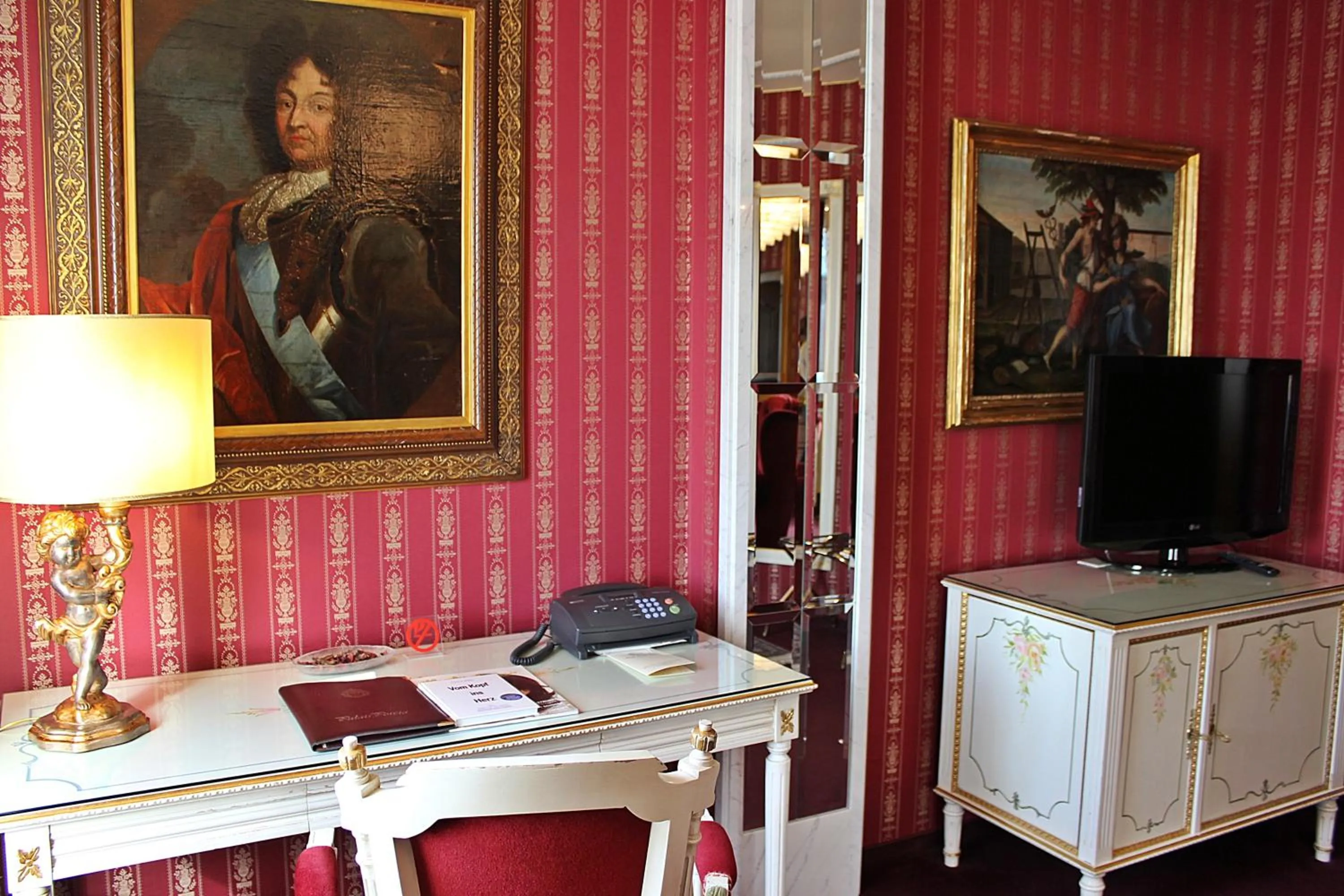 Seating area in Hotel Palais Porcia