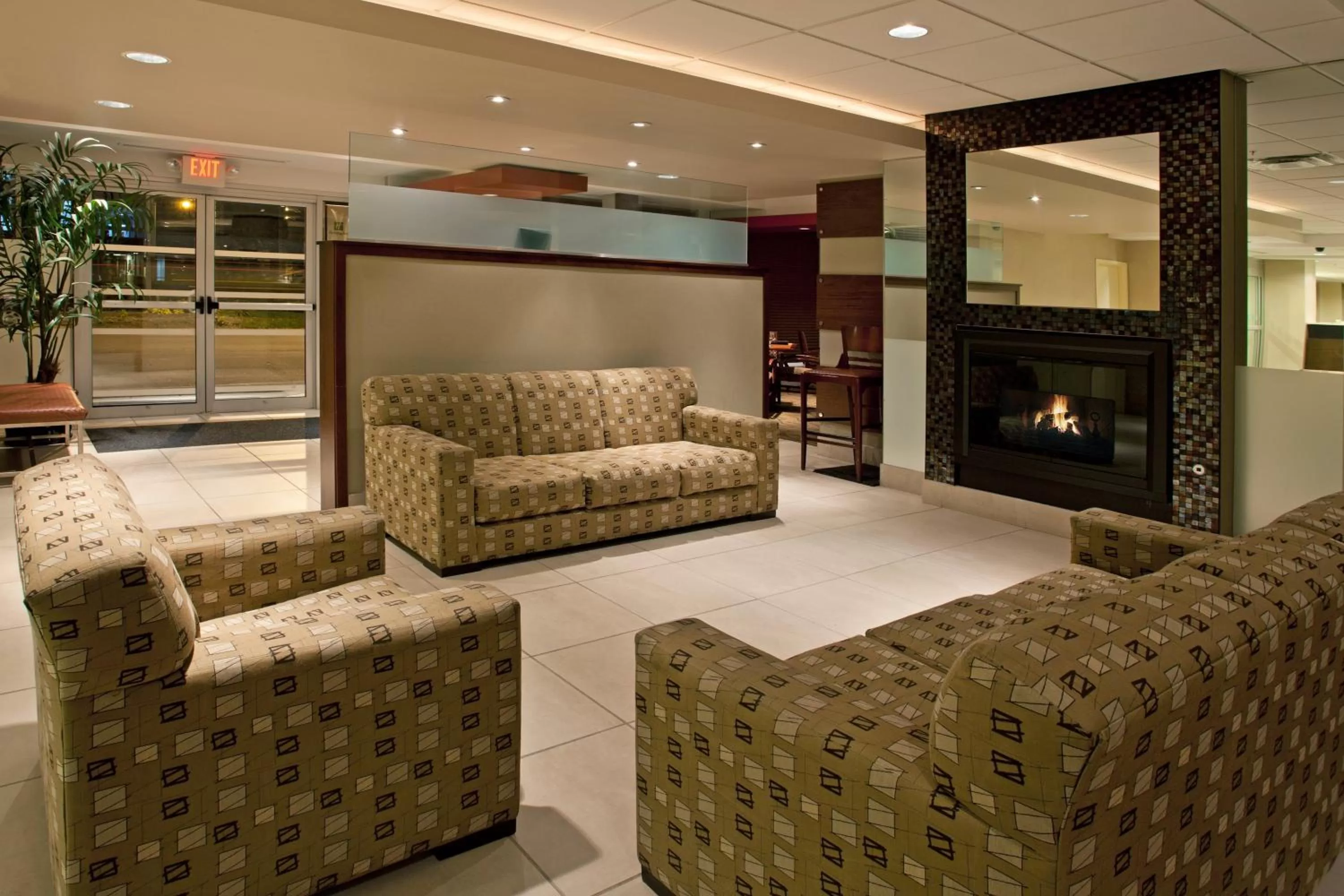 Lobby or reception in Holiday Inn Columbus Dwtn-Capitol Square by IHG