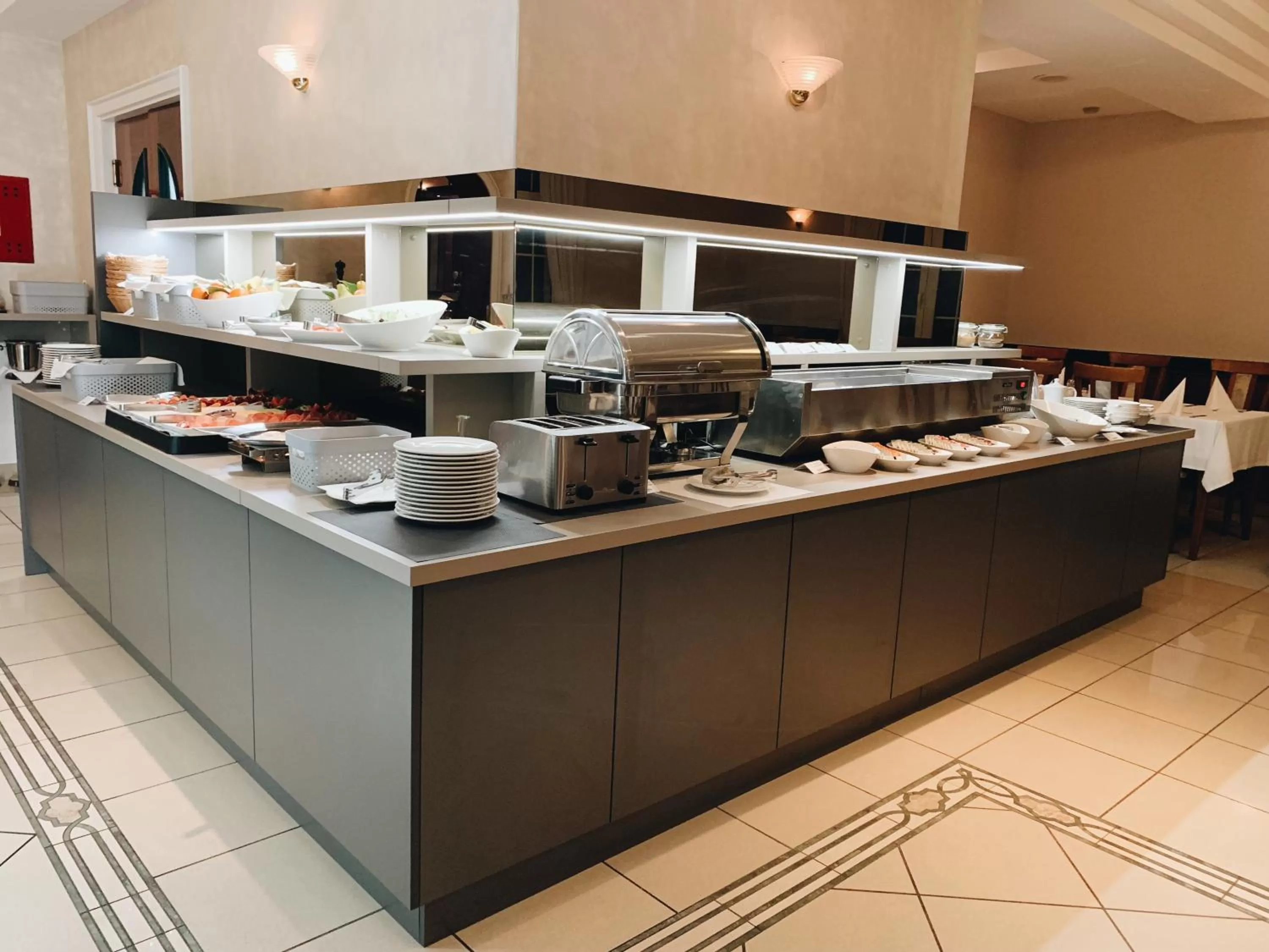 Breakfast in Hotel Mediteran