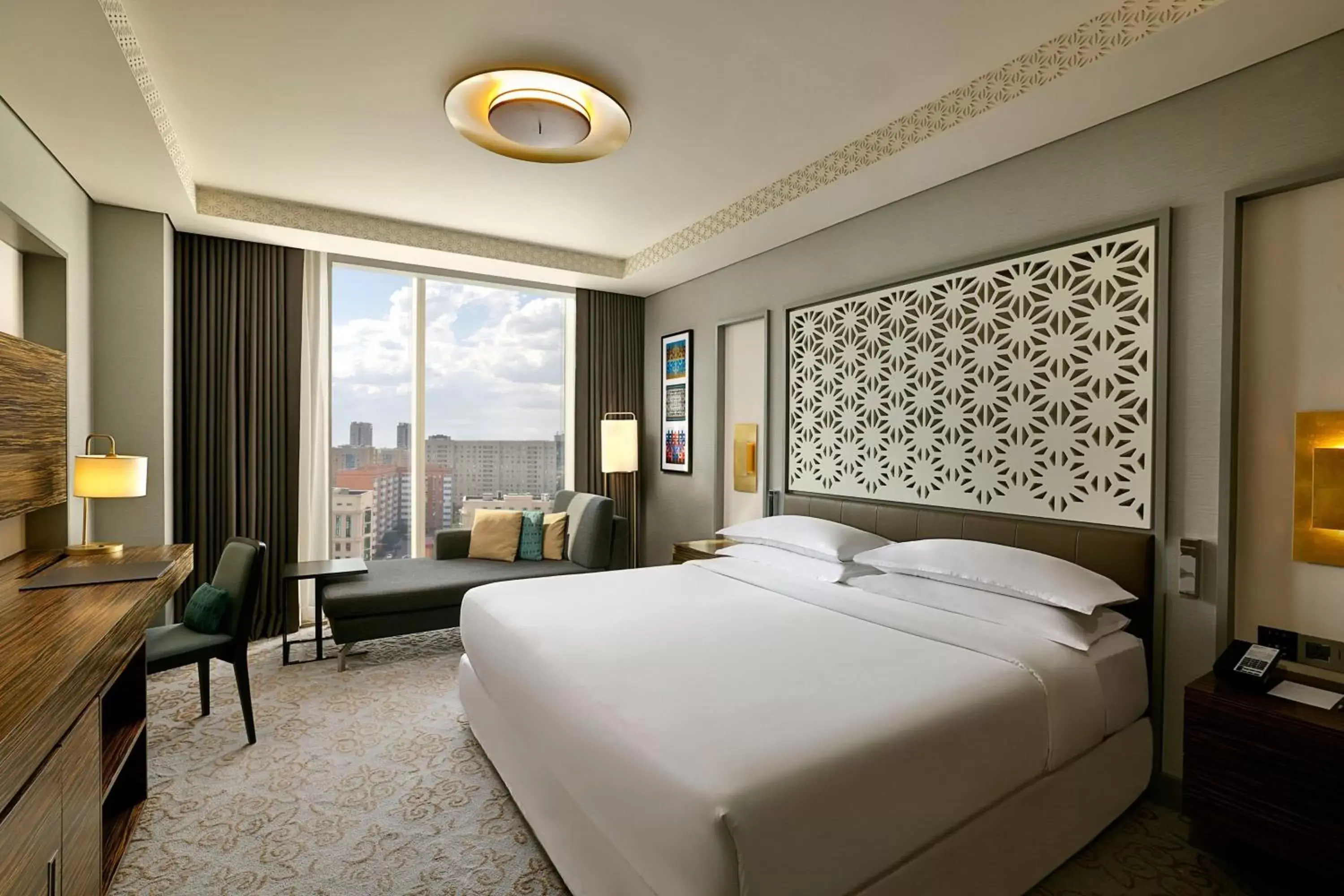 Club room with lounge access,1 King in Sheraton Astana Hotel Club room with lounge access,1 King in Sheraton Astana Hotel