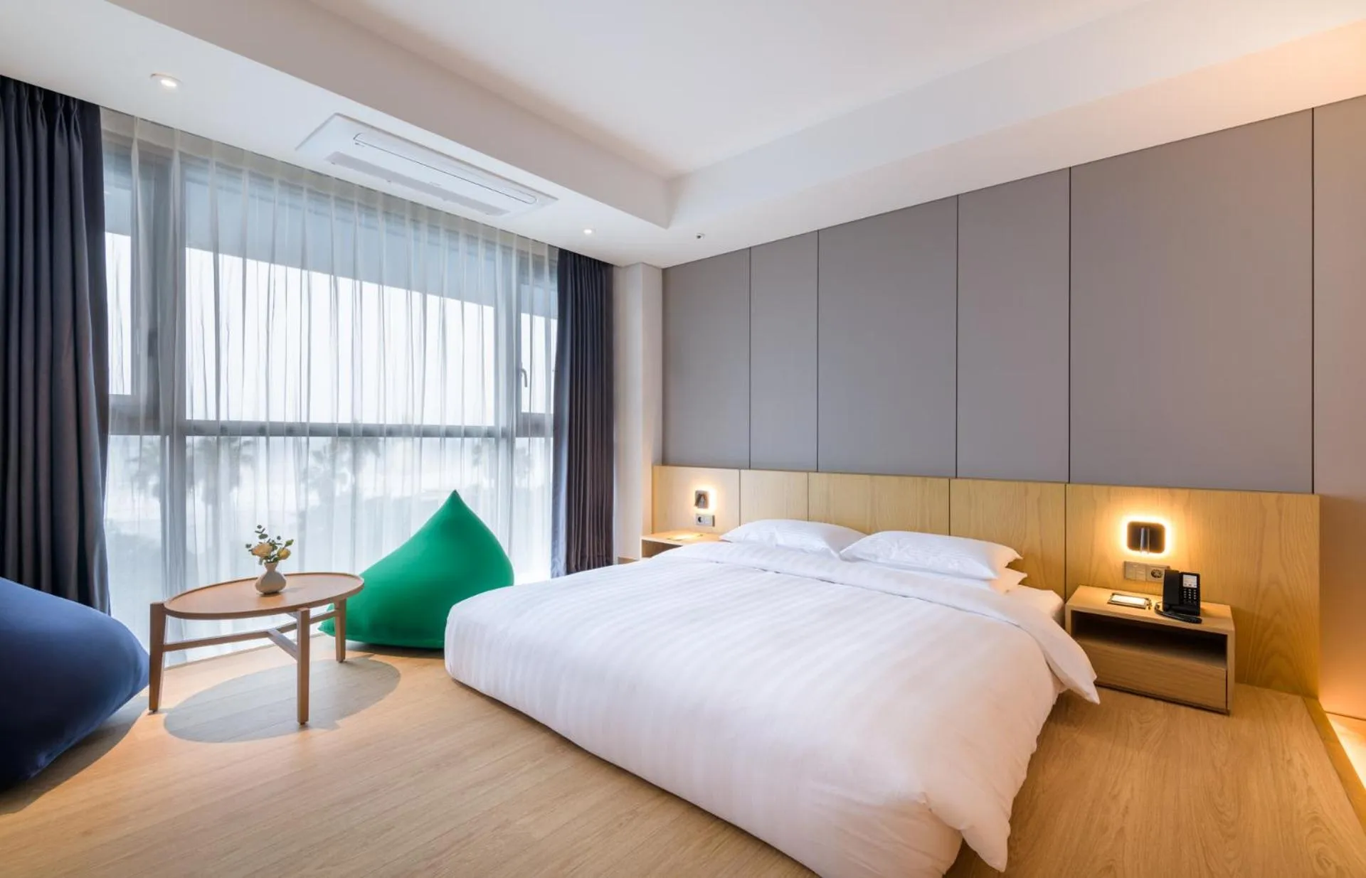 Bed in The Grand Sumorum