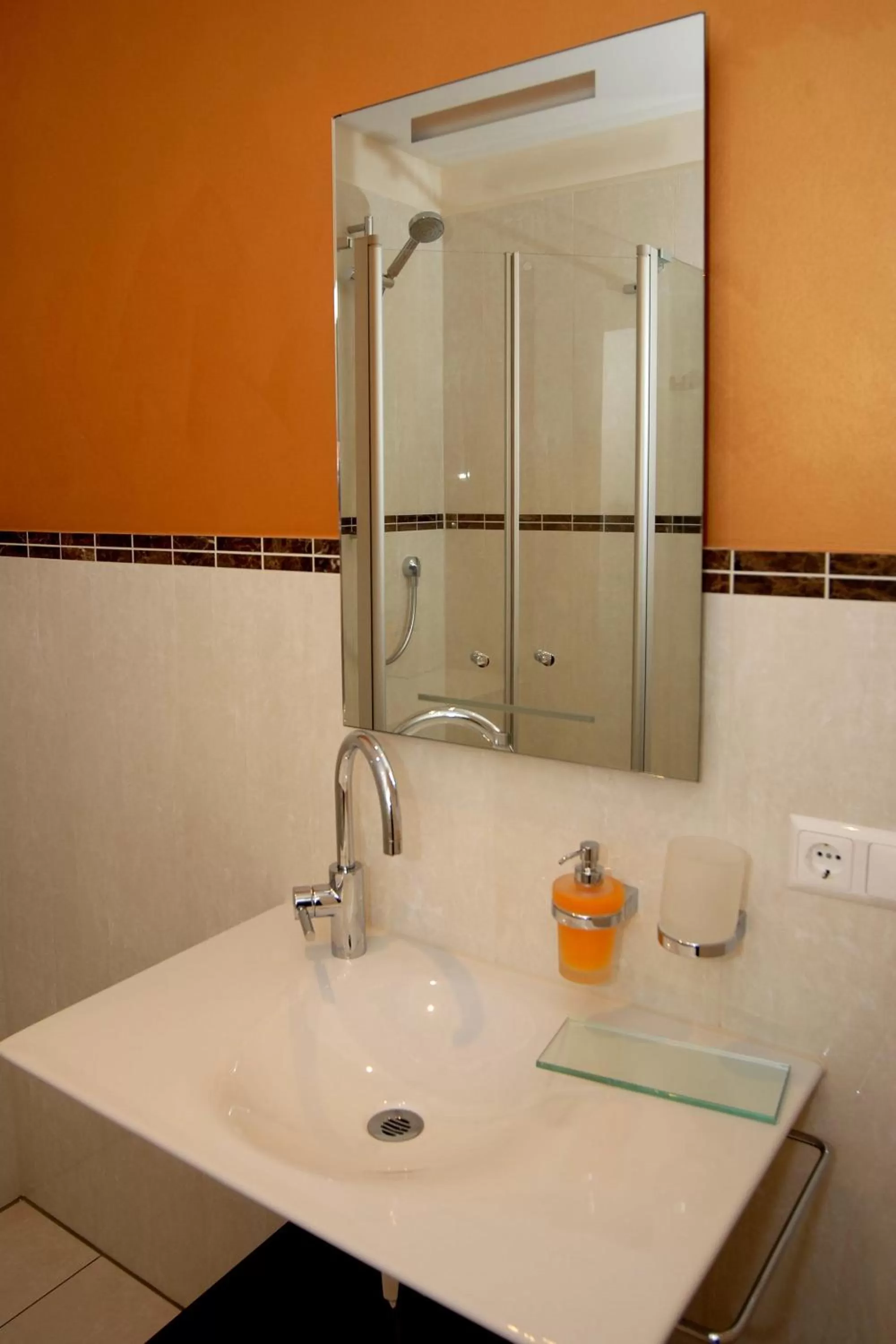 Bathroom in Hotel Schuberths am Schloss