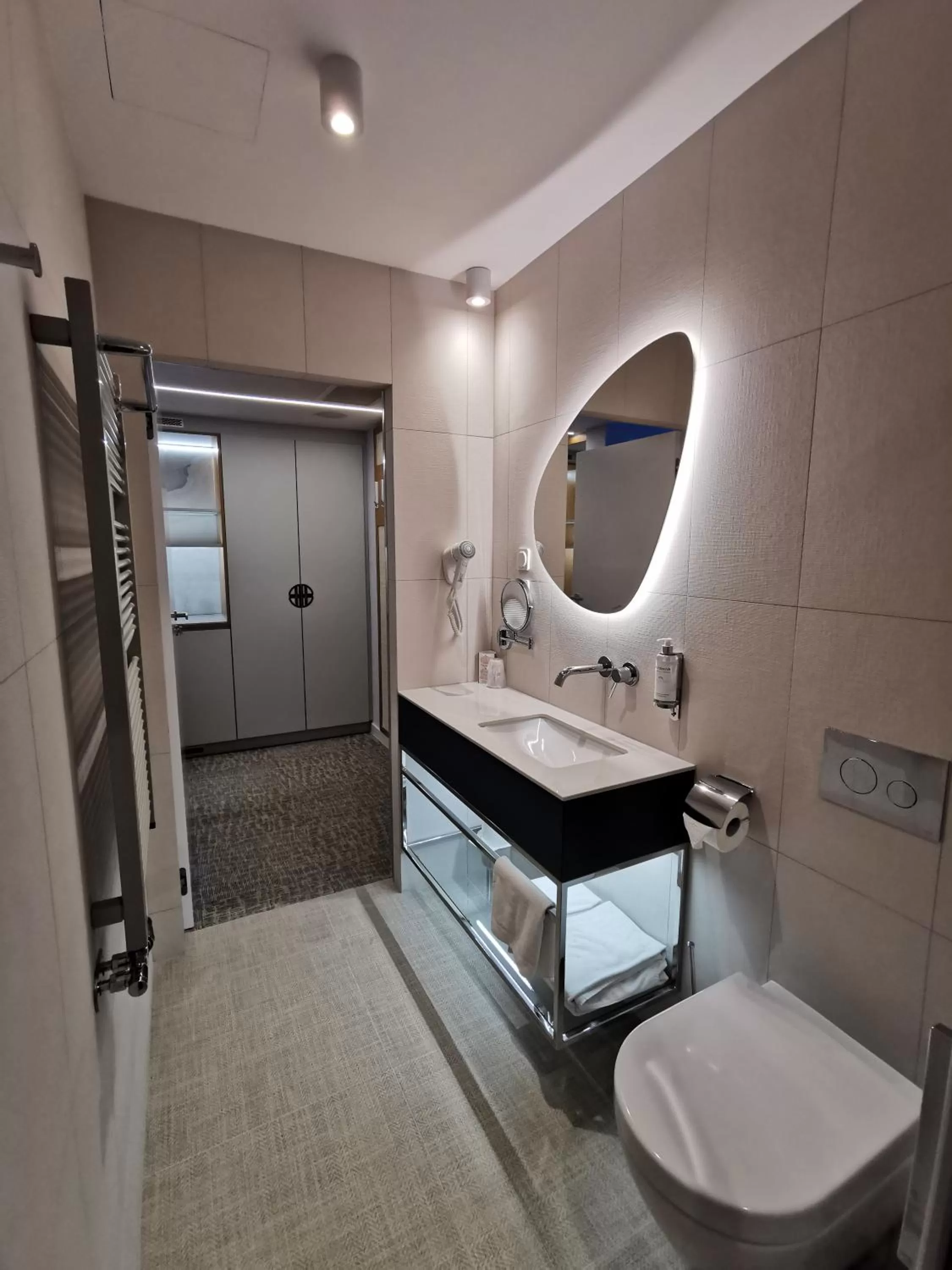 Bathroom in Hotel Zhong Hua