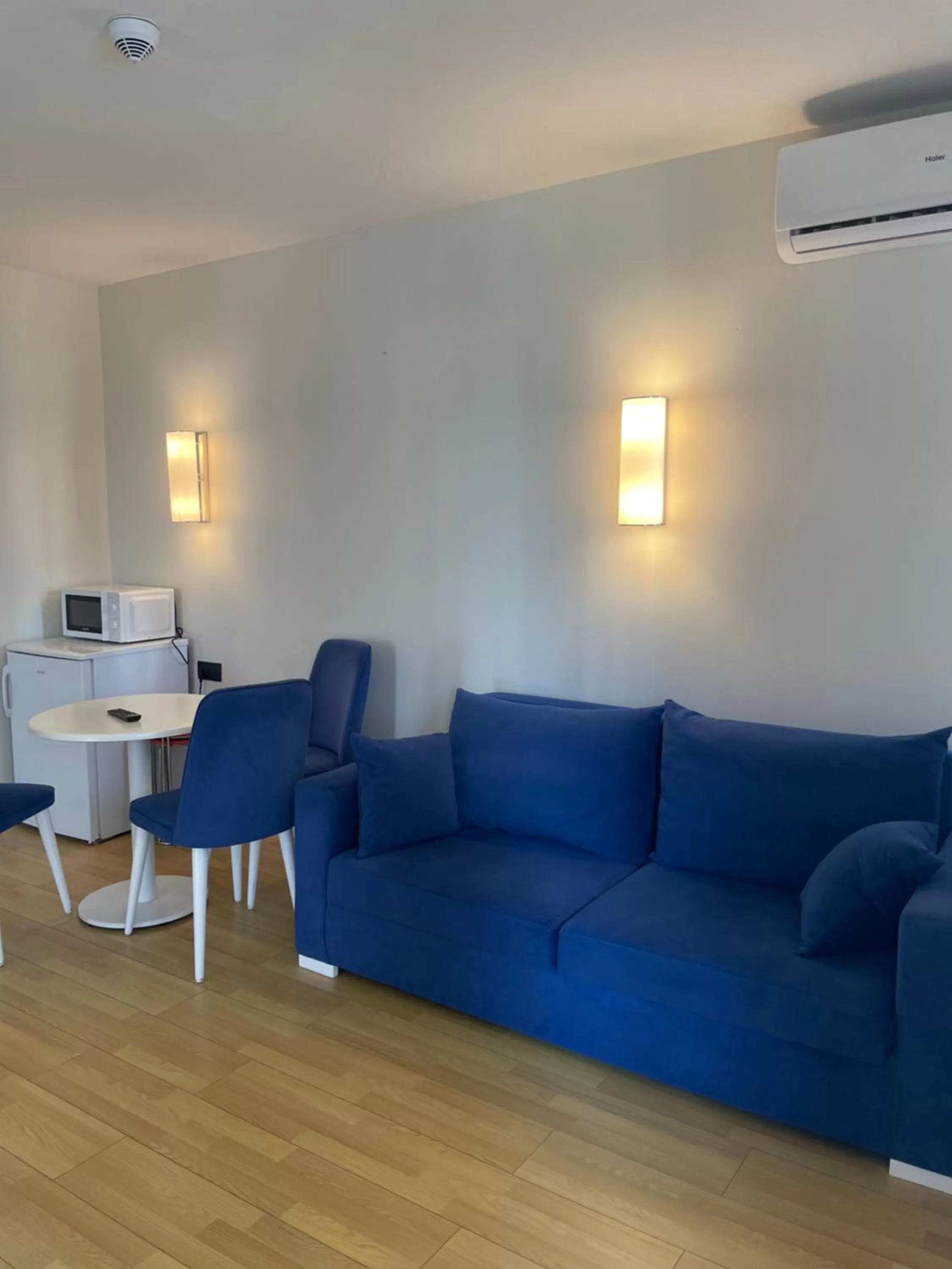 TV and multimedia, Seating Area in APARTHOTEL in City Batumi