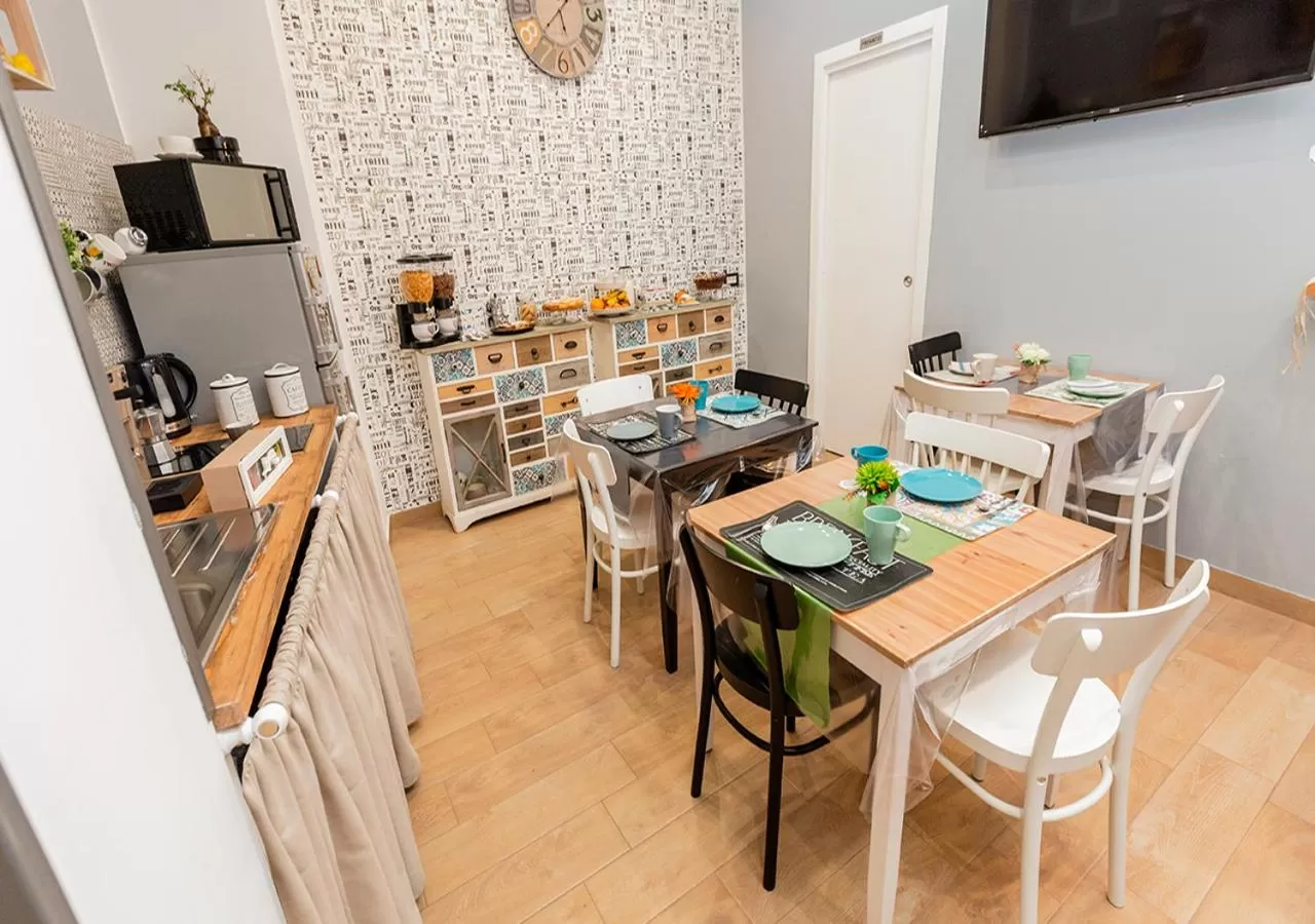 Breakfast in B&B Vico Milano 18