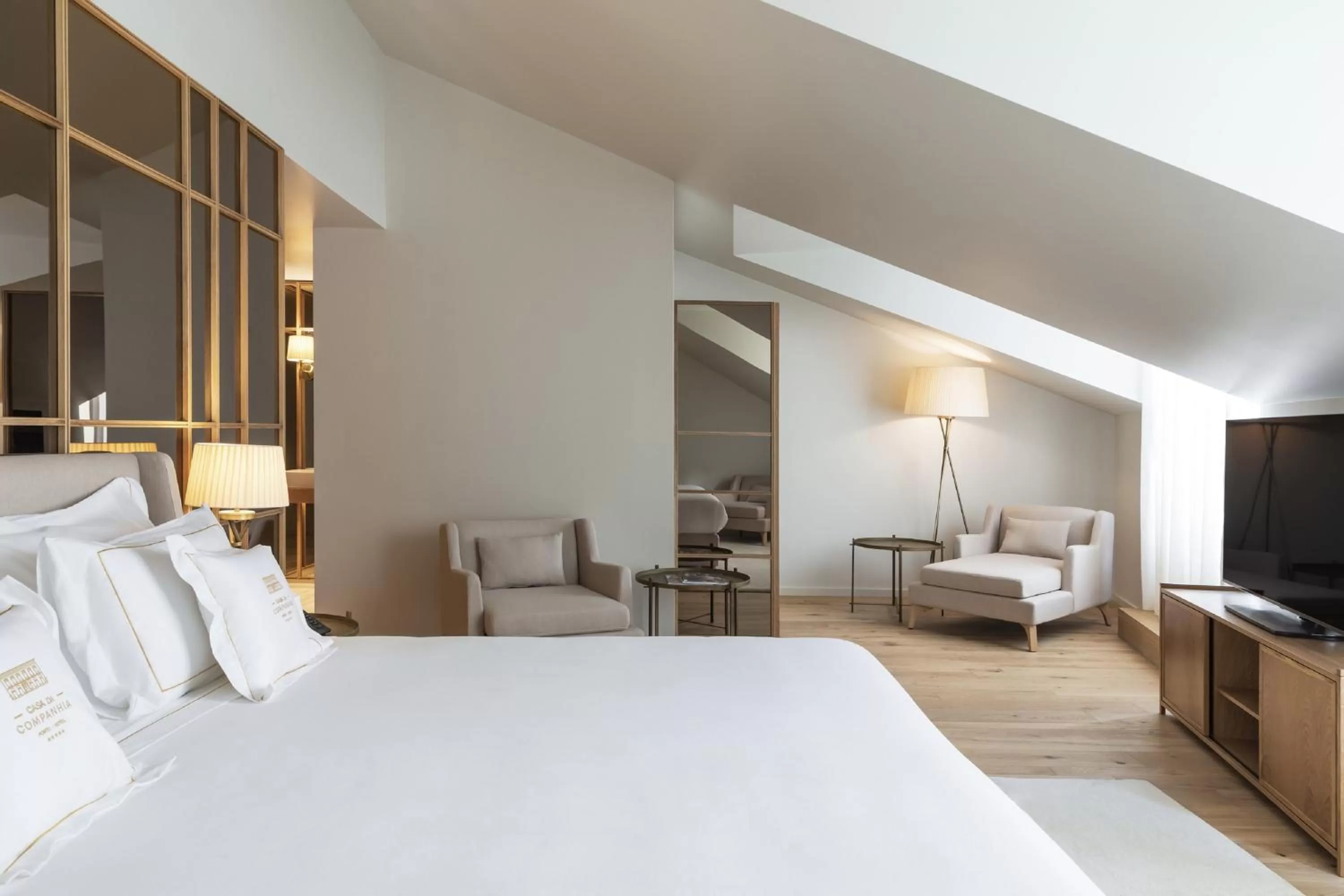 Photo of the whole room, Bed in Casa da Companhia Hotel & Spa, Vignette Collection by IHG