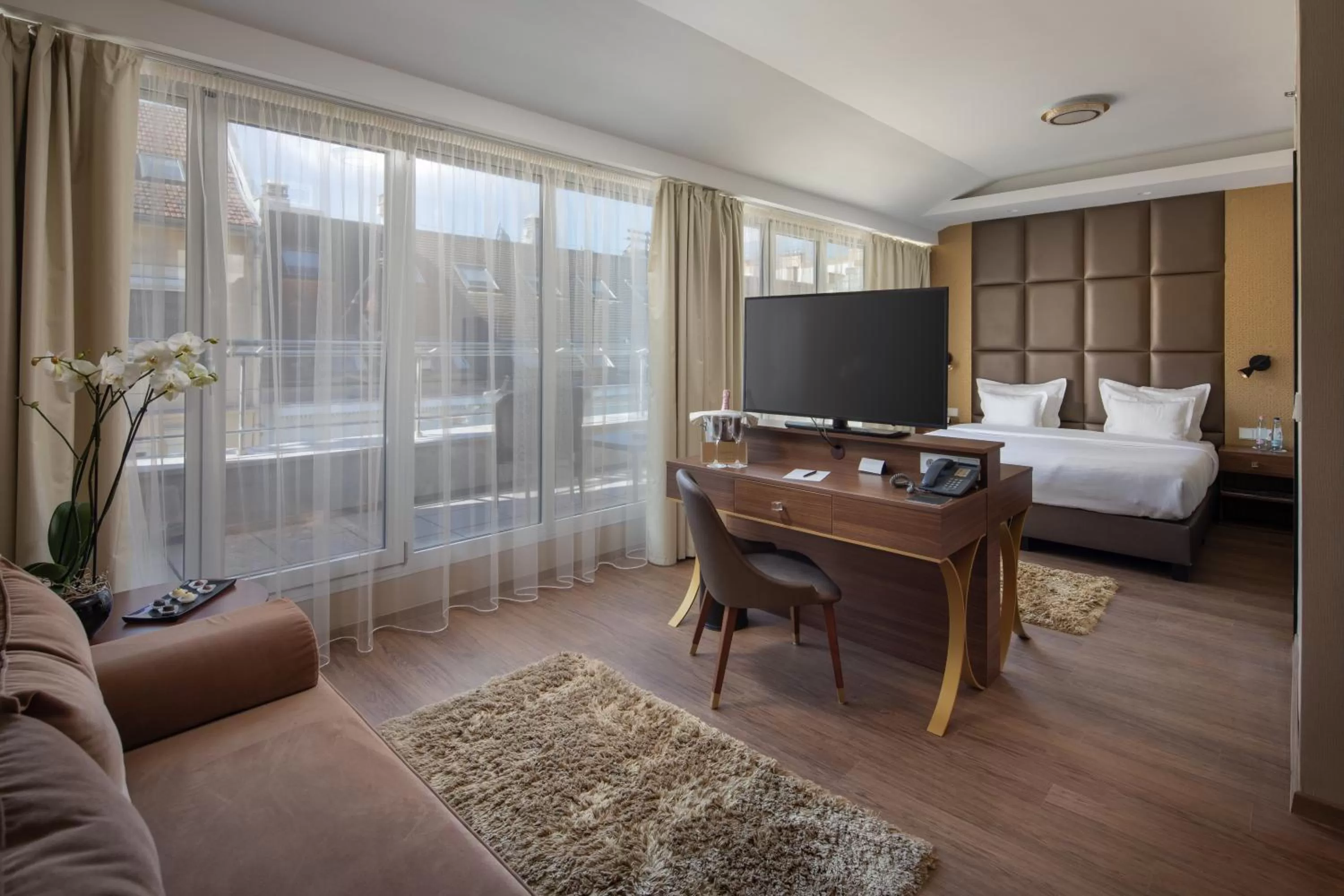 Bed in Continental Hotel Budapest