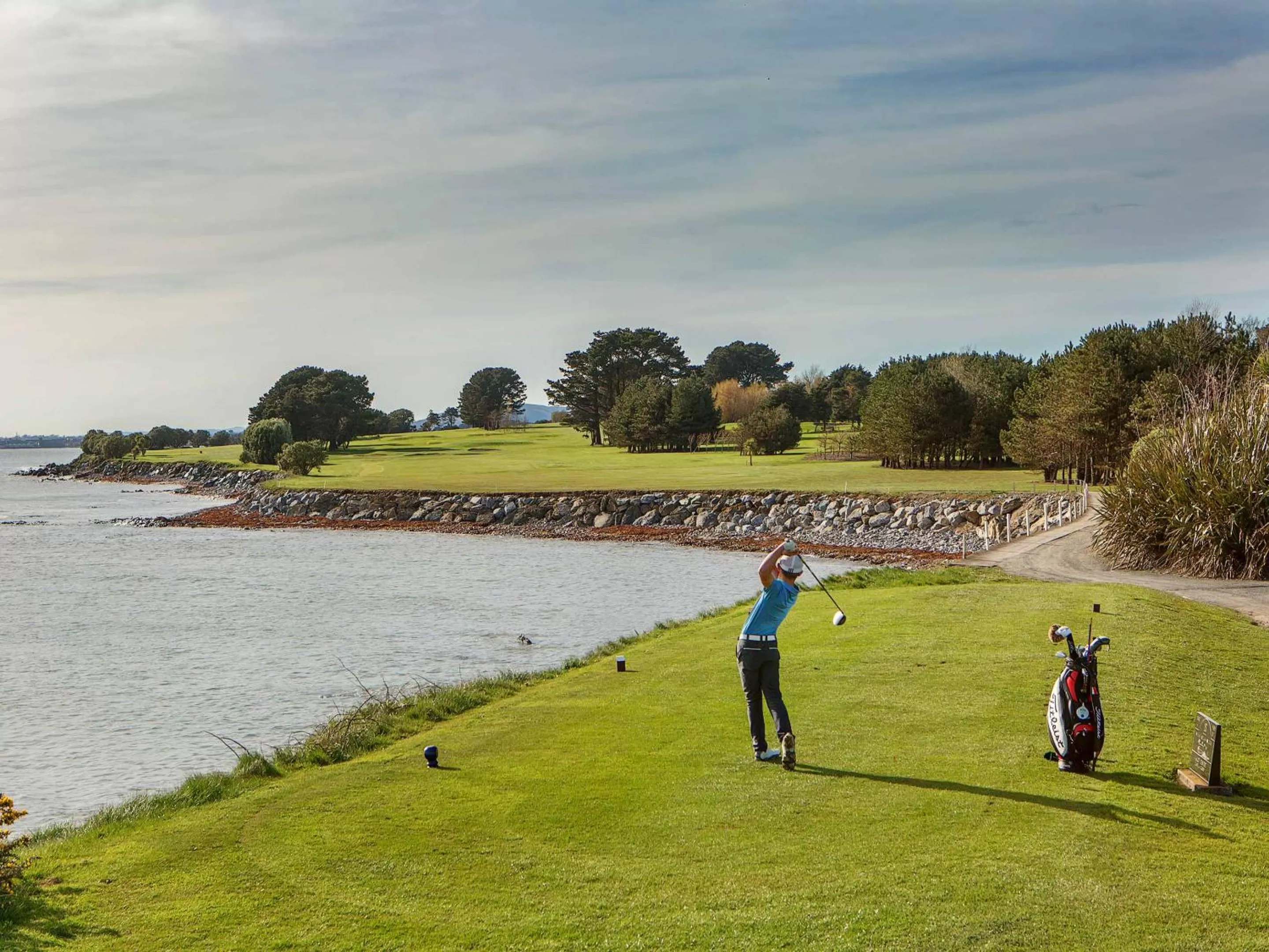 Golfcourse in Gold Coast Resort Dungarvan