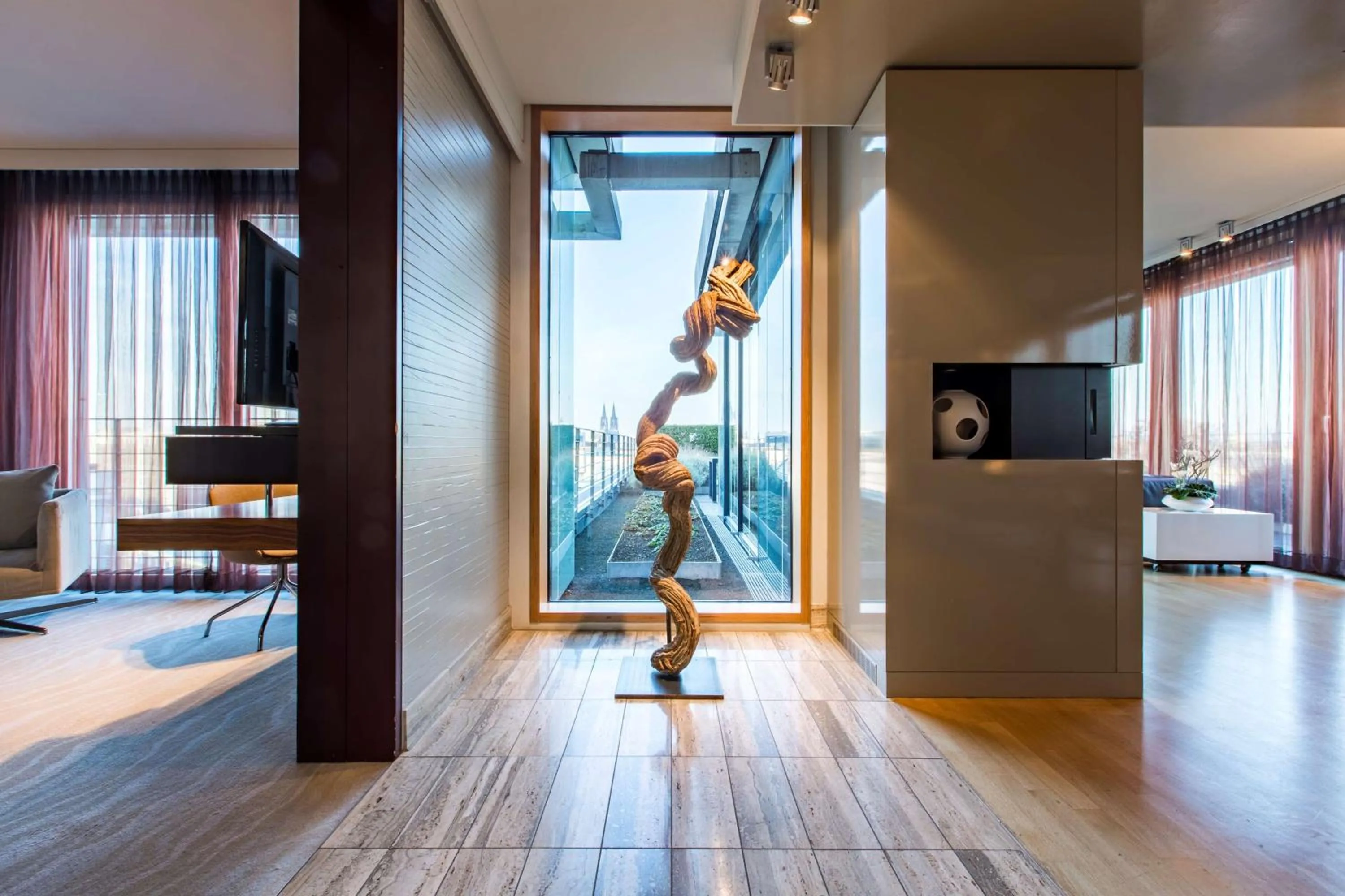 Photo of the whole room in Radisson Blu Hotel Köln