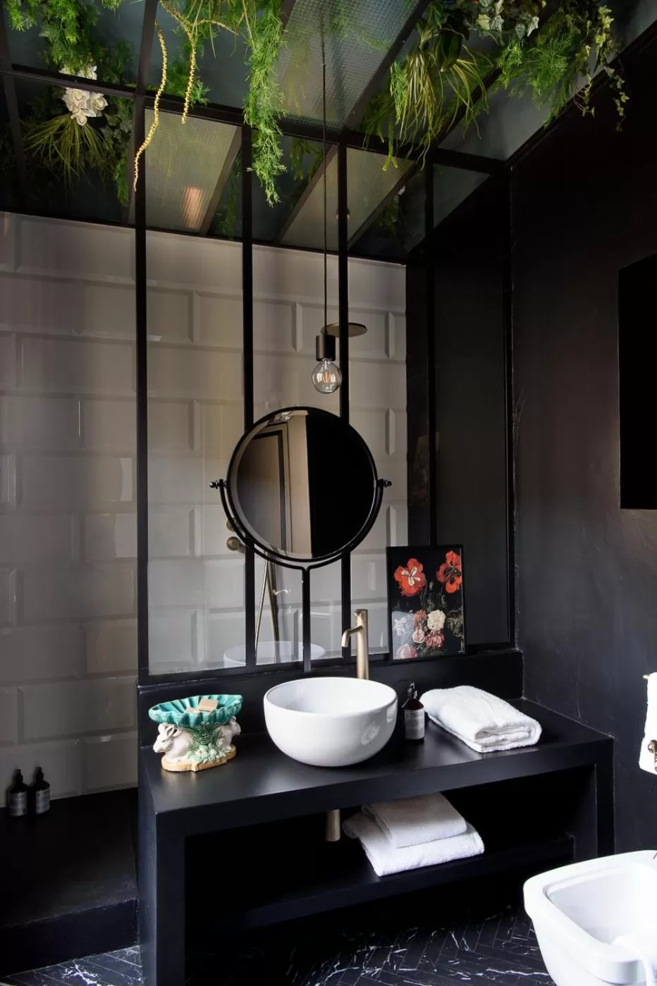 Velona's Jungle Luxury Suites