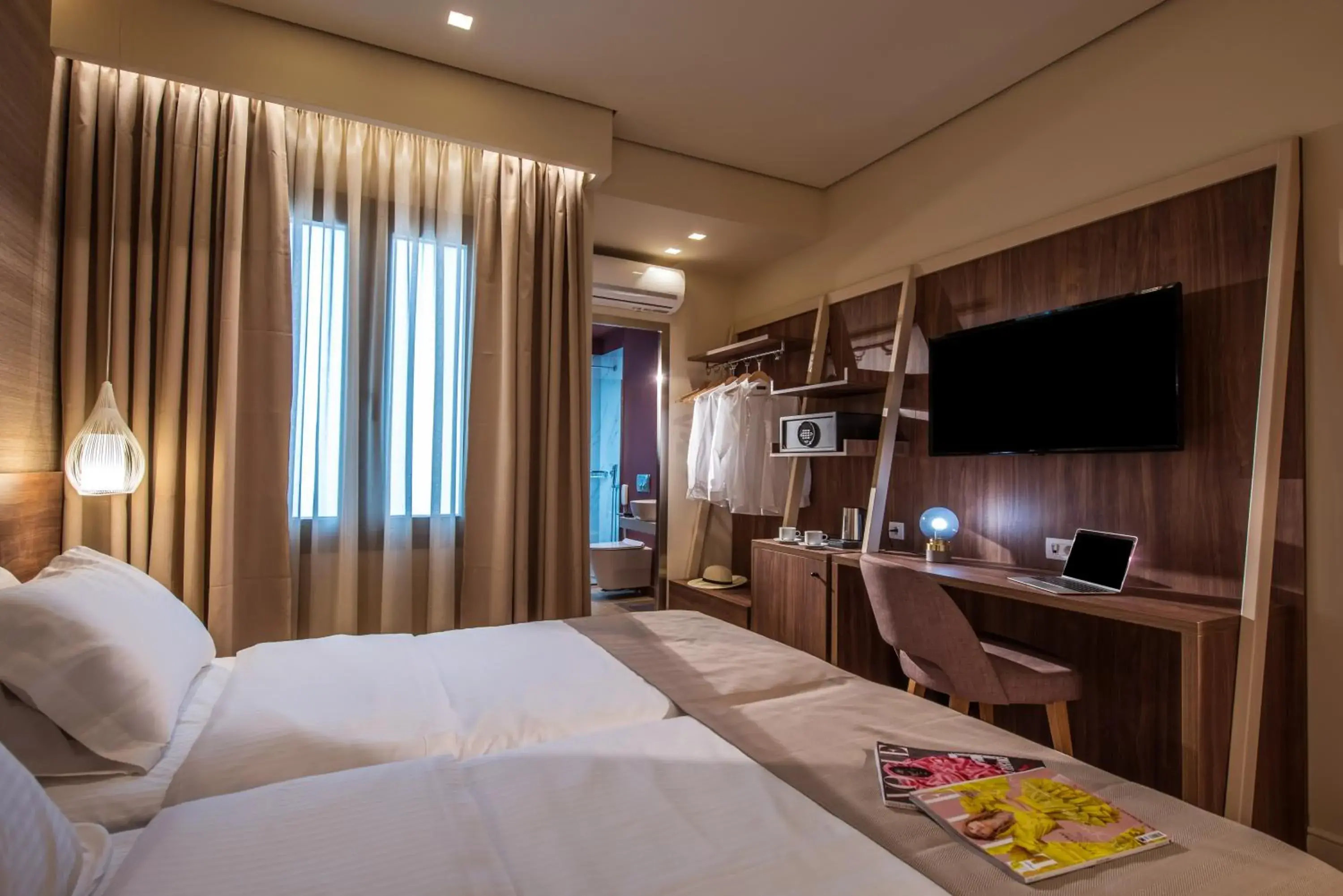 Economy Room in Metropole Urban Hotel Economy Room in Metropole Urban Hotel