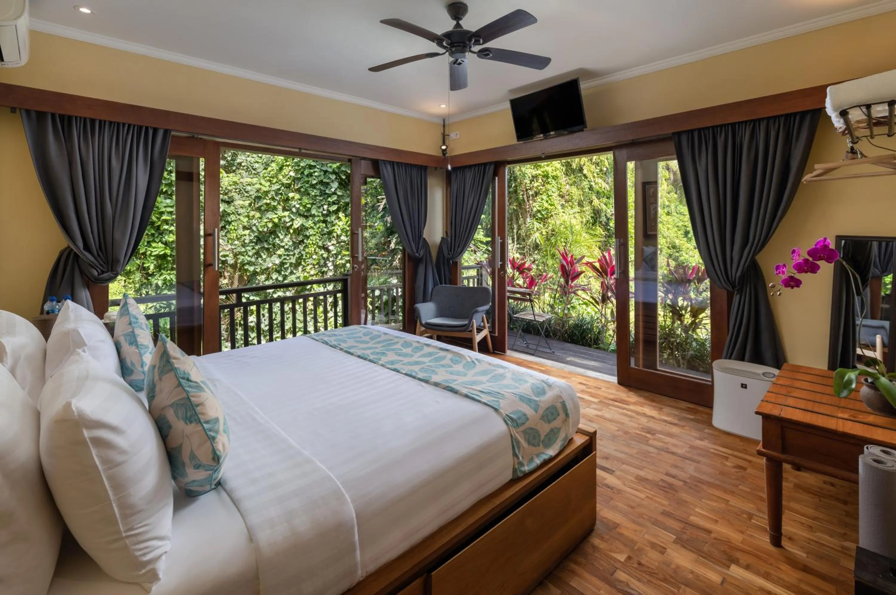 Bedroom, Bed in The Pari Sudha