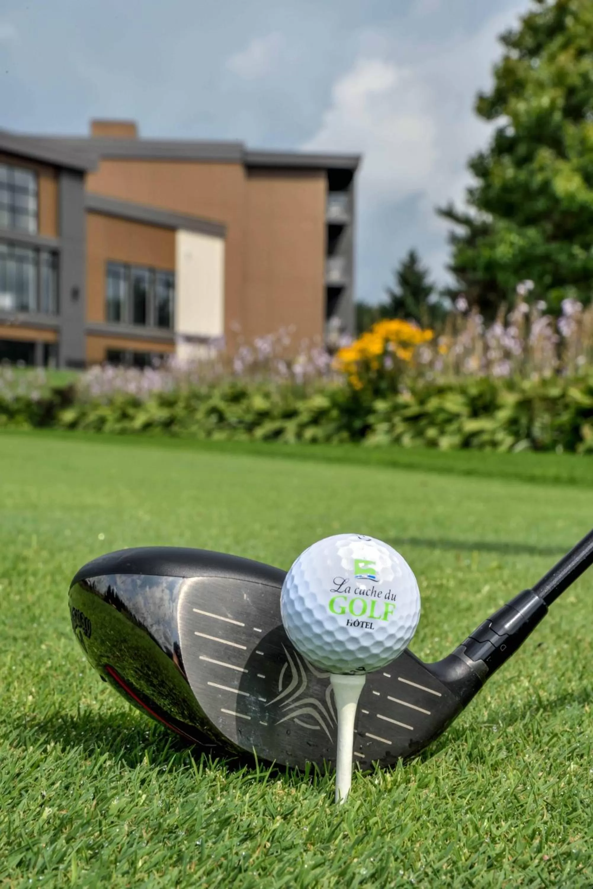 Property building in La Cache du Golf