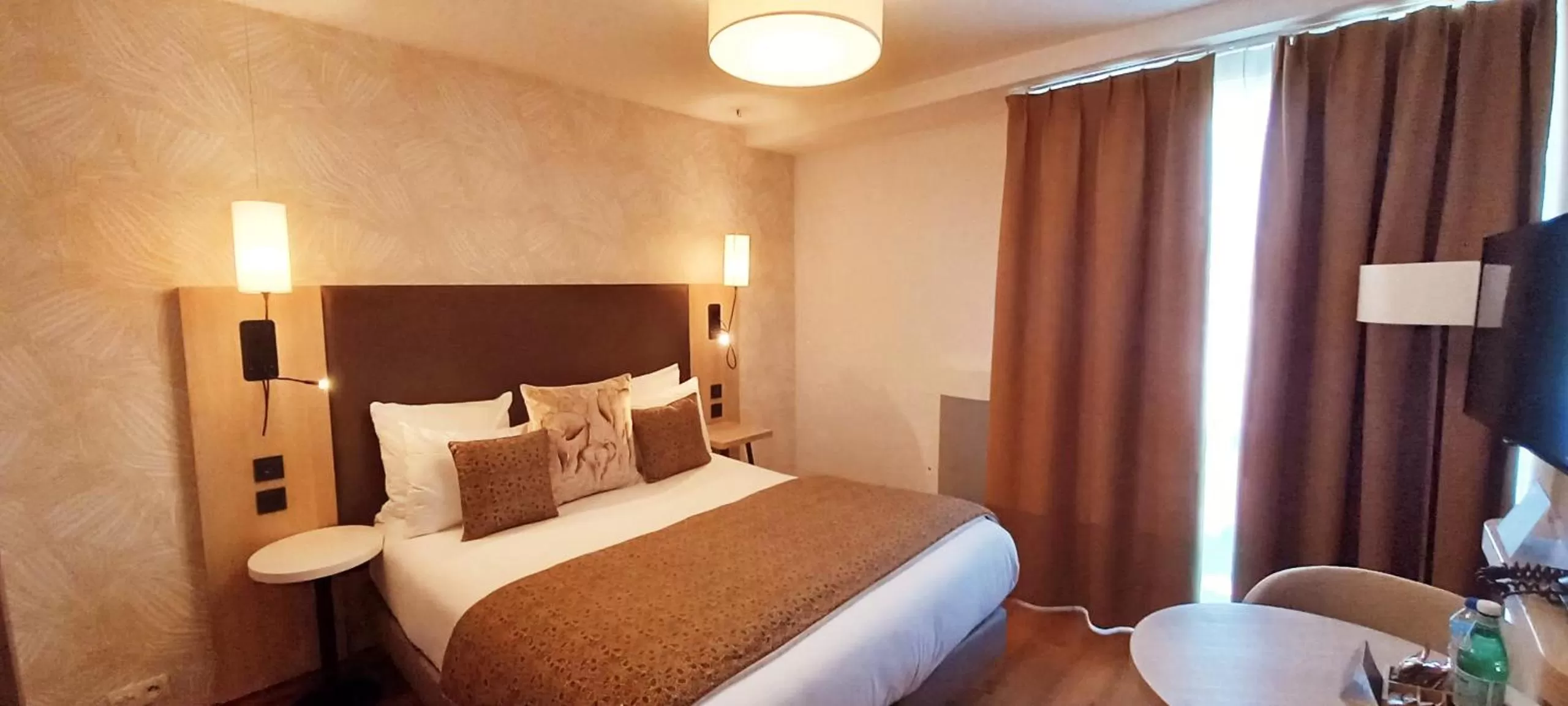 Photo of the whole room, Bed in Residhome Bois Colombes Monceau