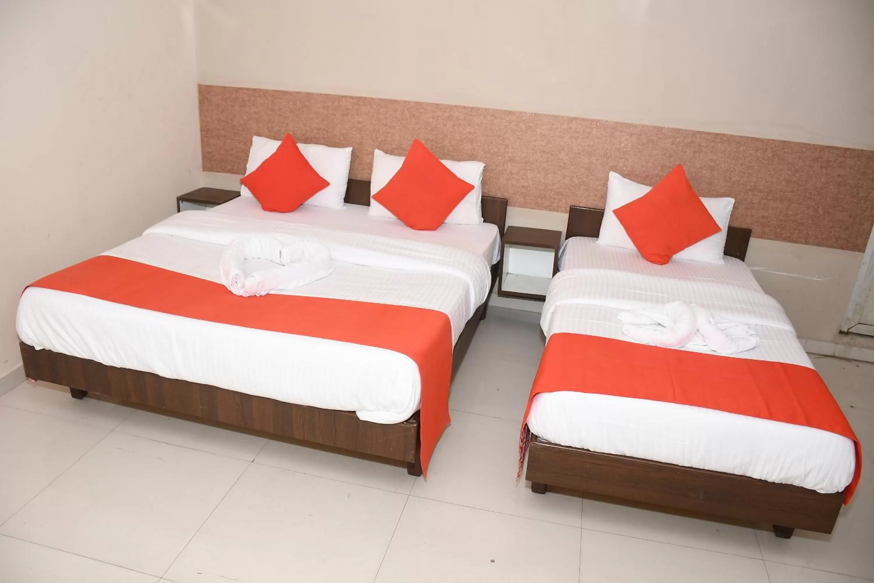 Bed in Hotel Nawanagar Residency