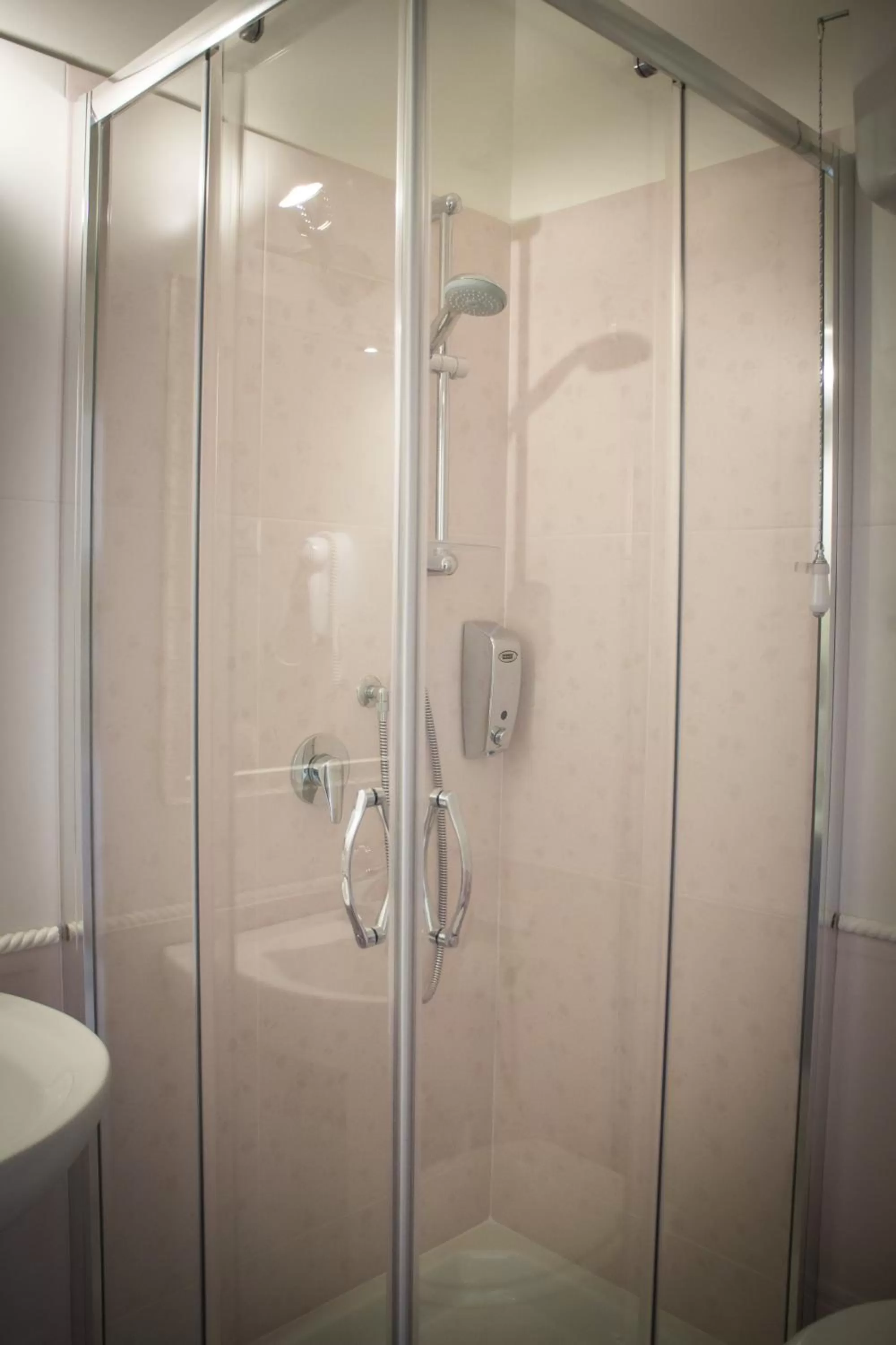 Bathroom in La Peonia