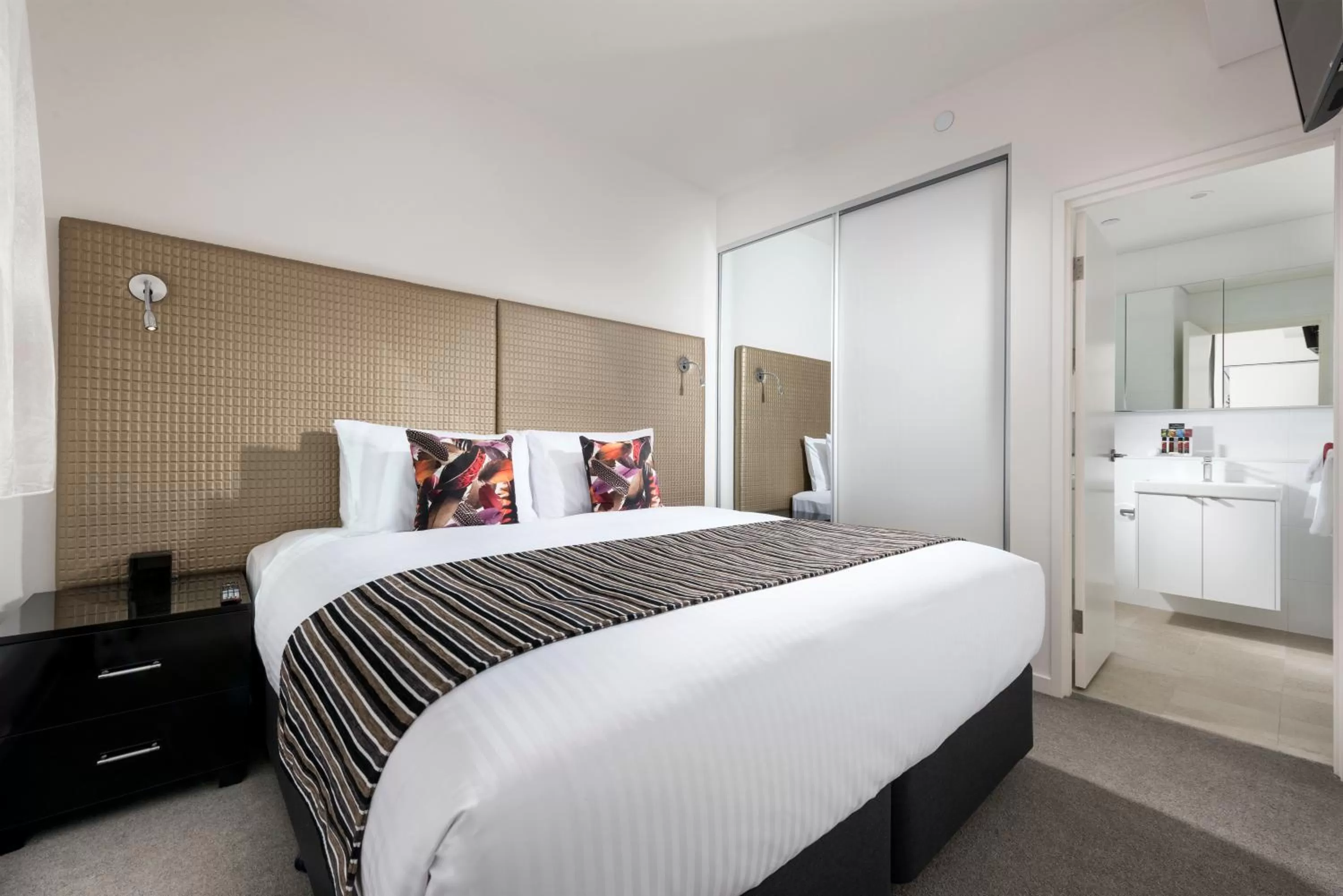 Bed in Ramada by Wyndham VetroBlu Scarborough Beach