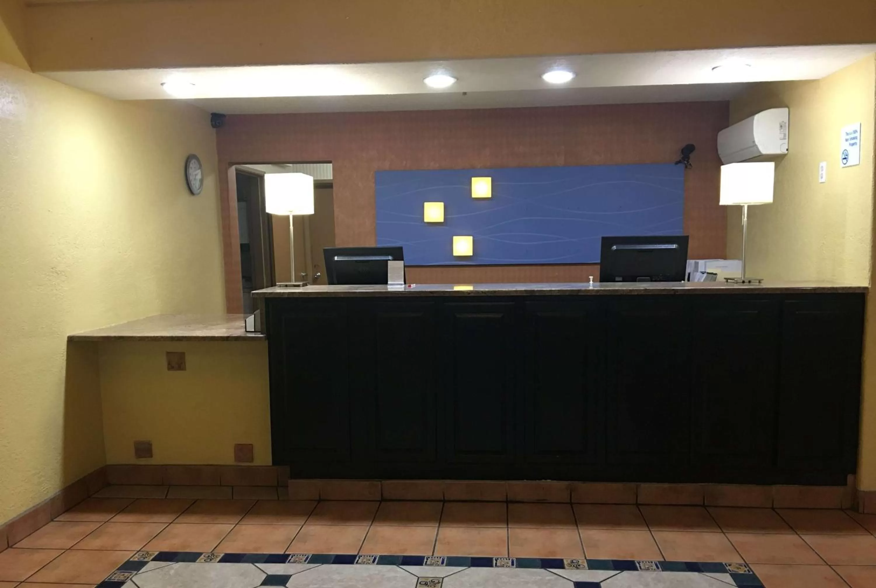 Lobby or reception in Ramada by Wyndham Santa Fe