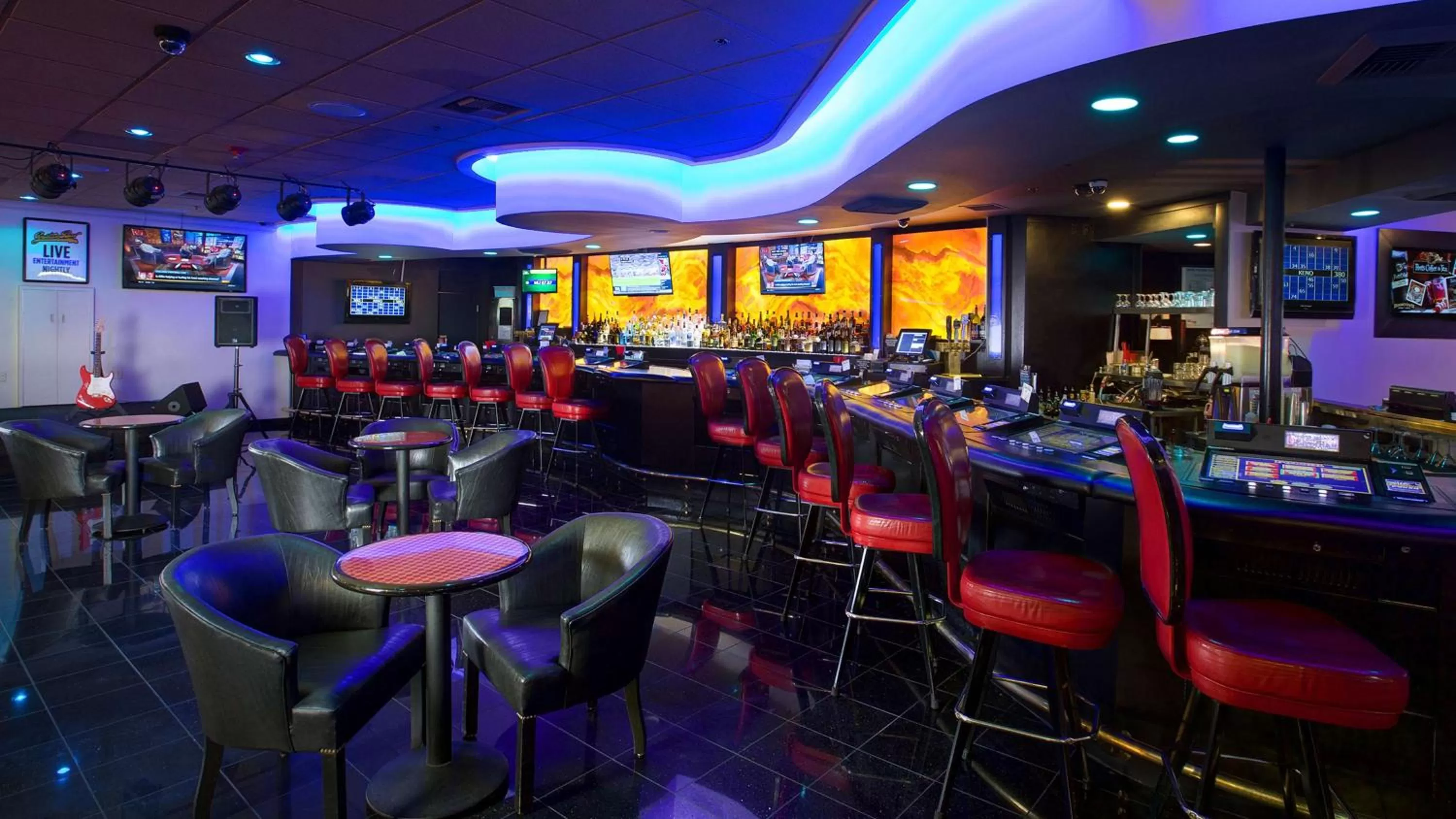 Lounge or bar in Best Western Plus Boomtown Casino Hotel