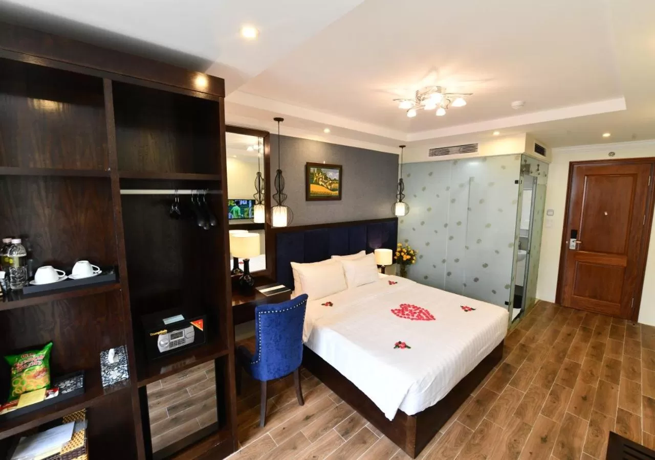 Bedroom, Bed in Bella Rosa Trendy Hotel & Spa