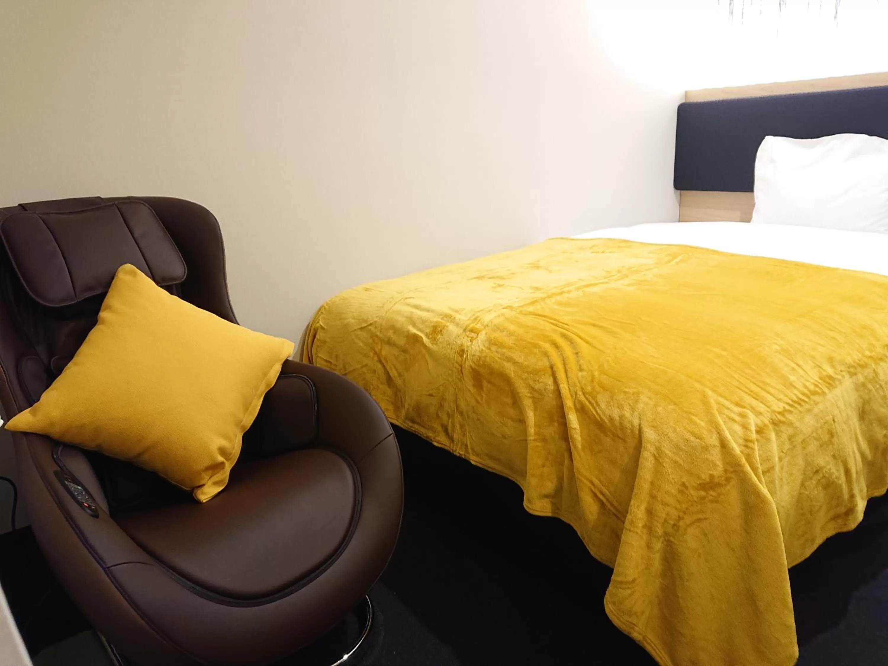 Photo of the whole room, Bed in Green Rich Hotel Kurashiki Ekimae (Artificial hot spring Futamata Yunohana)