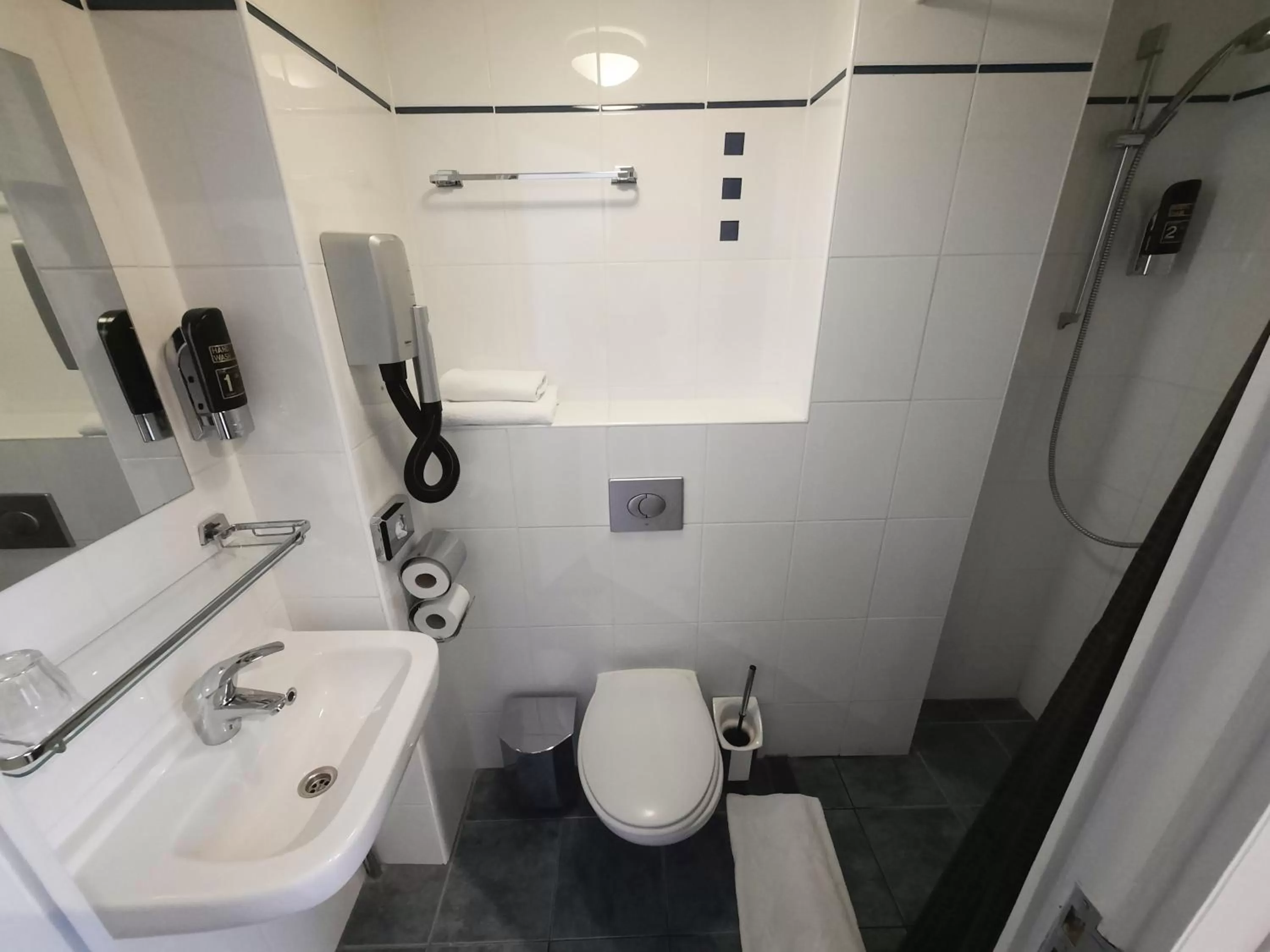 Bathroom in Hotel Washington