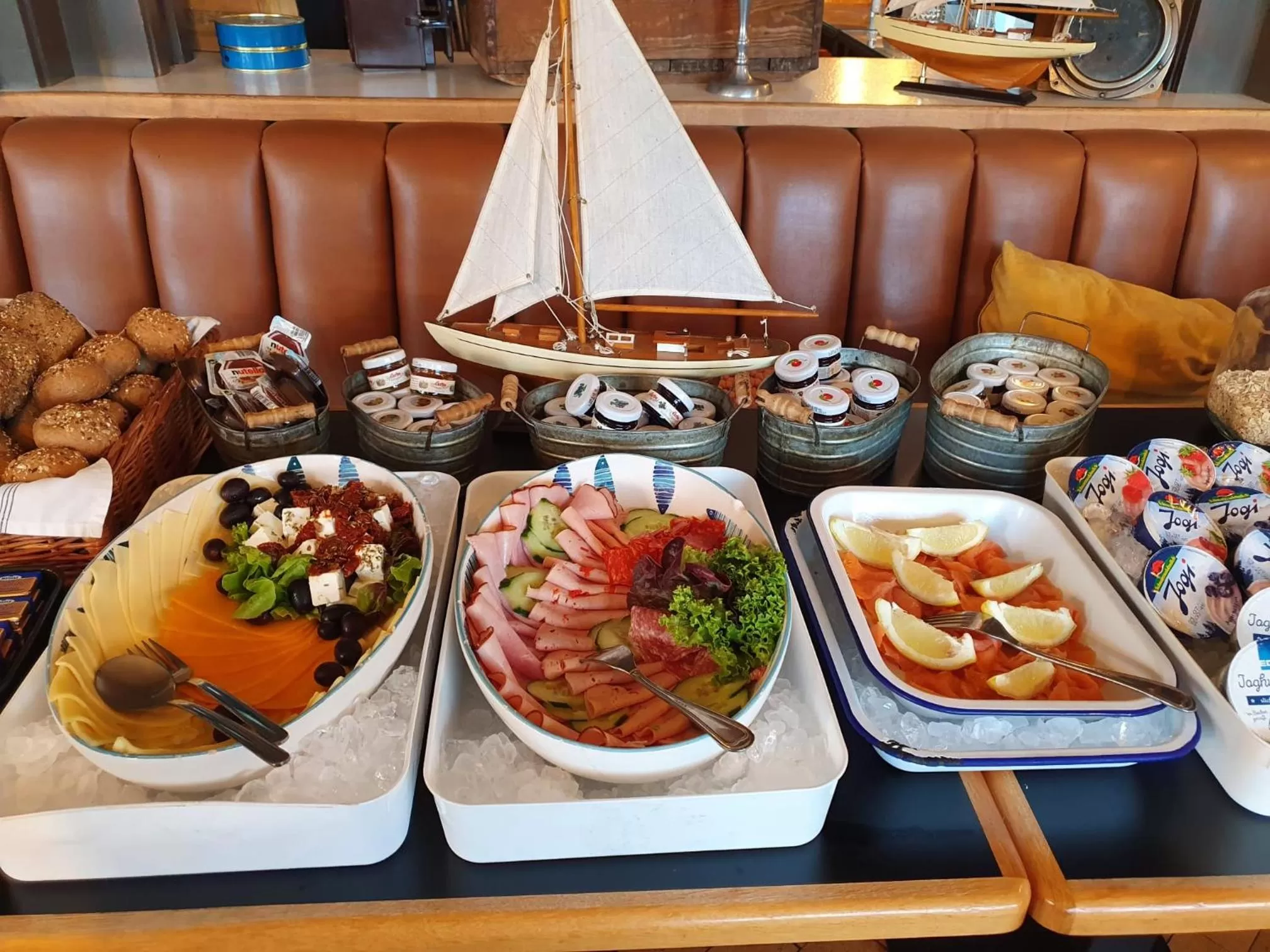 Breakfast in Hafen 17 Hotel Küche Bar