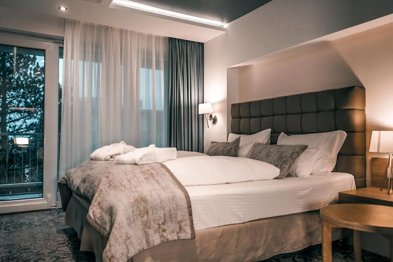 Photo of the whole room, Bed in Parkhotel Residenz