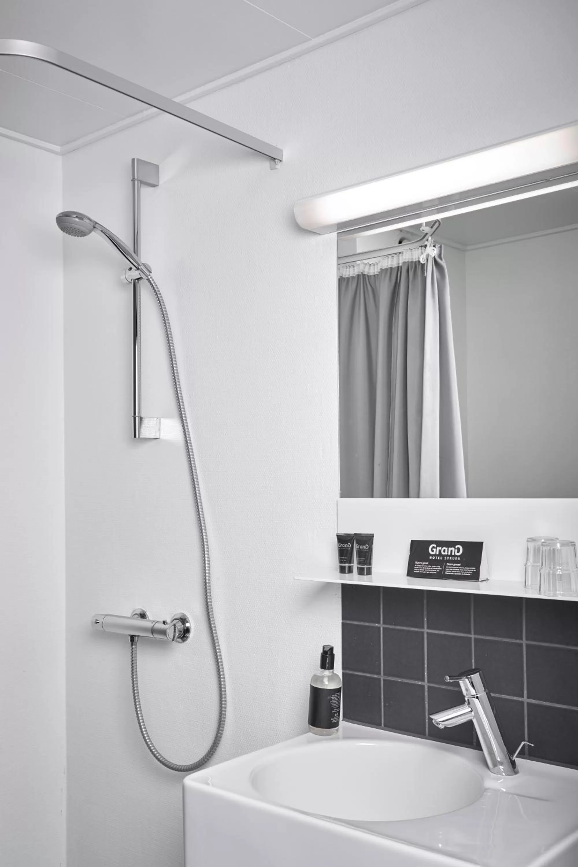 Bathroom in Struer Grand Hotel