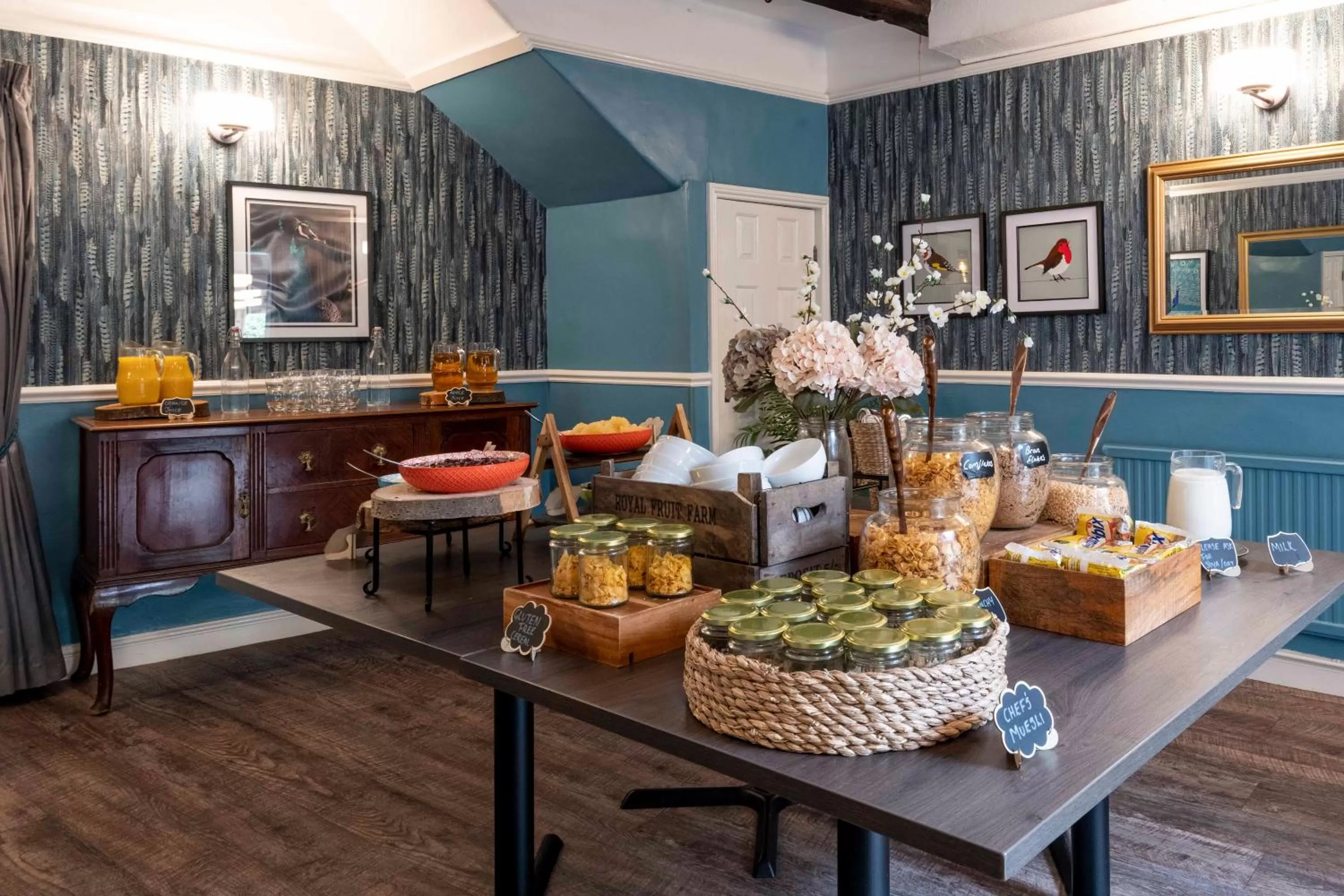 Breakfast in Wisteria Hotel