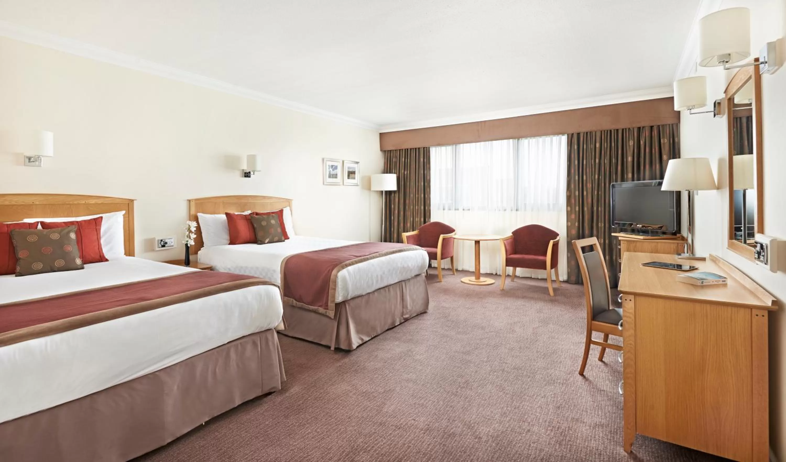 Bed in The Aberdeen Altens Hotel