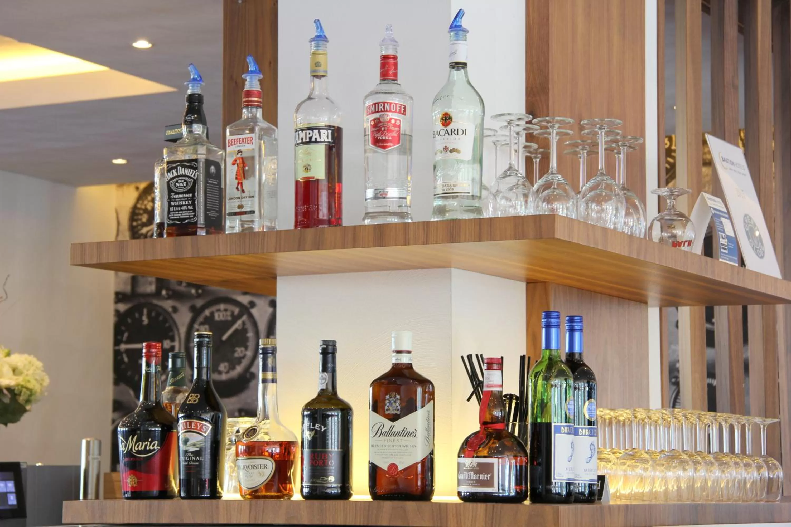 Lounge or bar in Bastion Hotel Amsterdam Airport