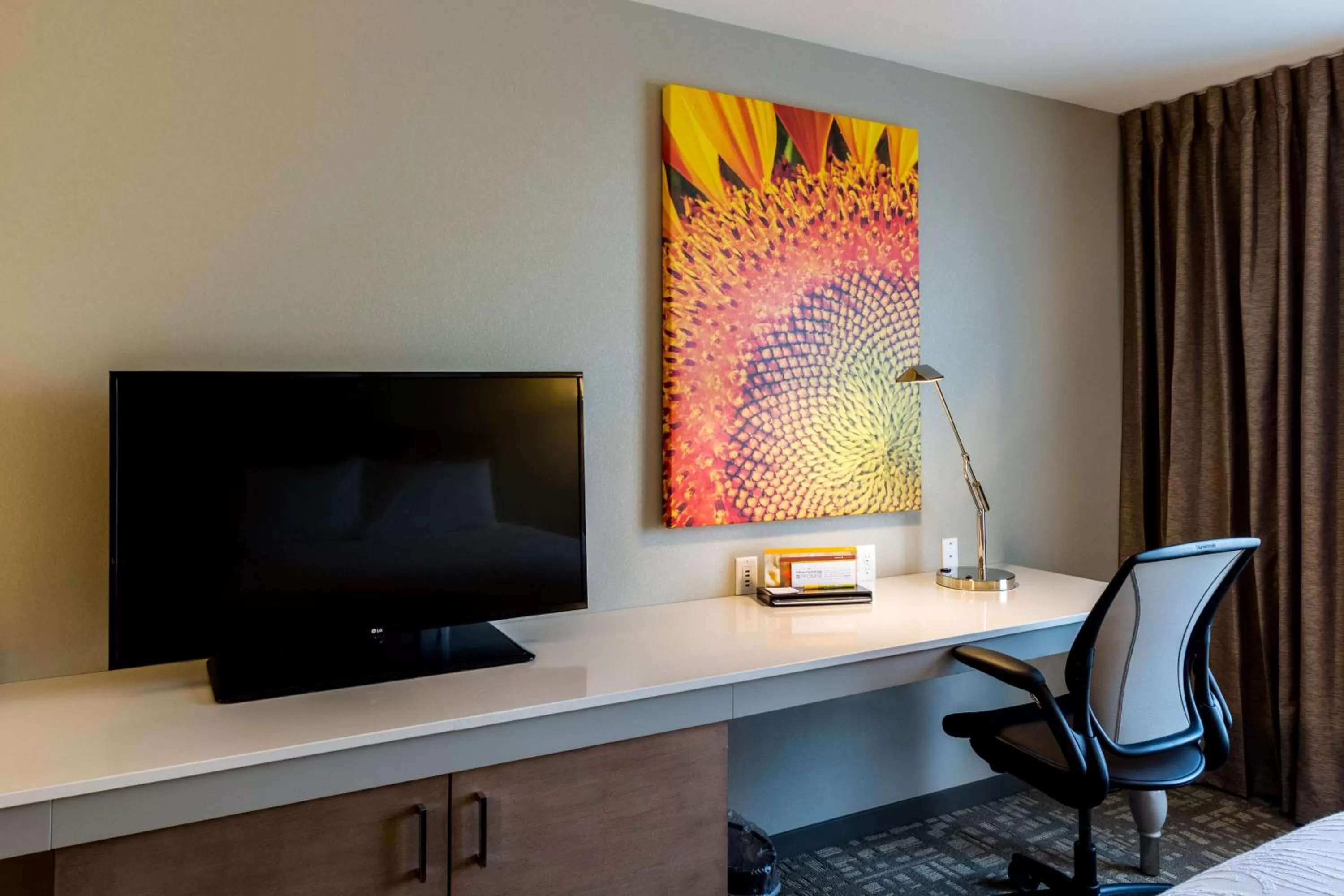 Living room in Hilton Garden Inn Salina