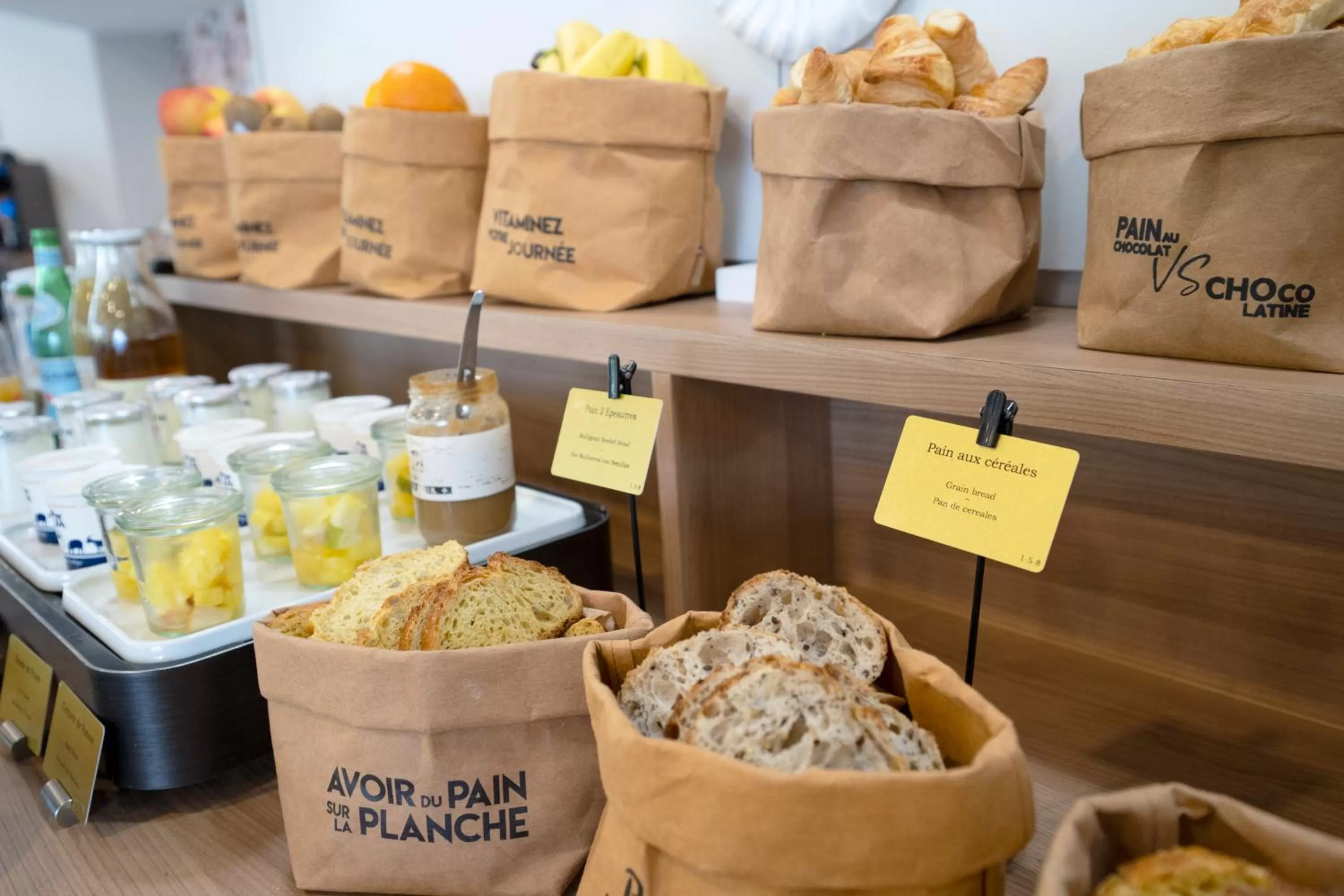 Food and drinks in Hôtel Jules Verne Biarritz