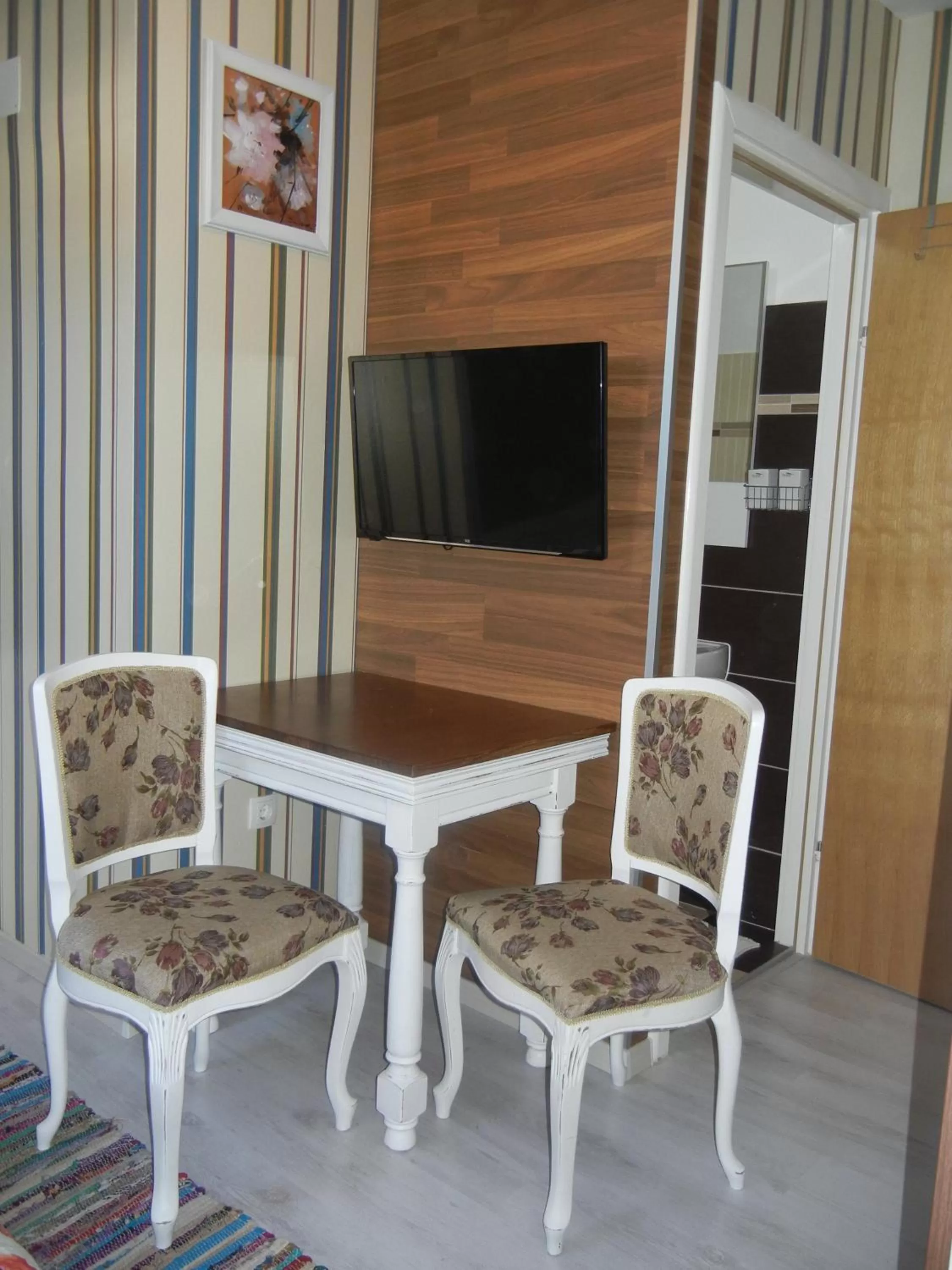TV/Entertainment Center in Villa Lucia - Apartments&Rooms
