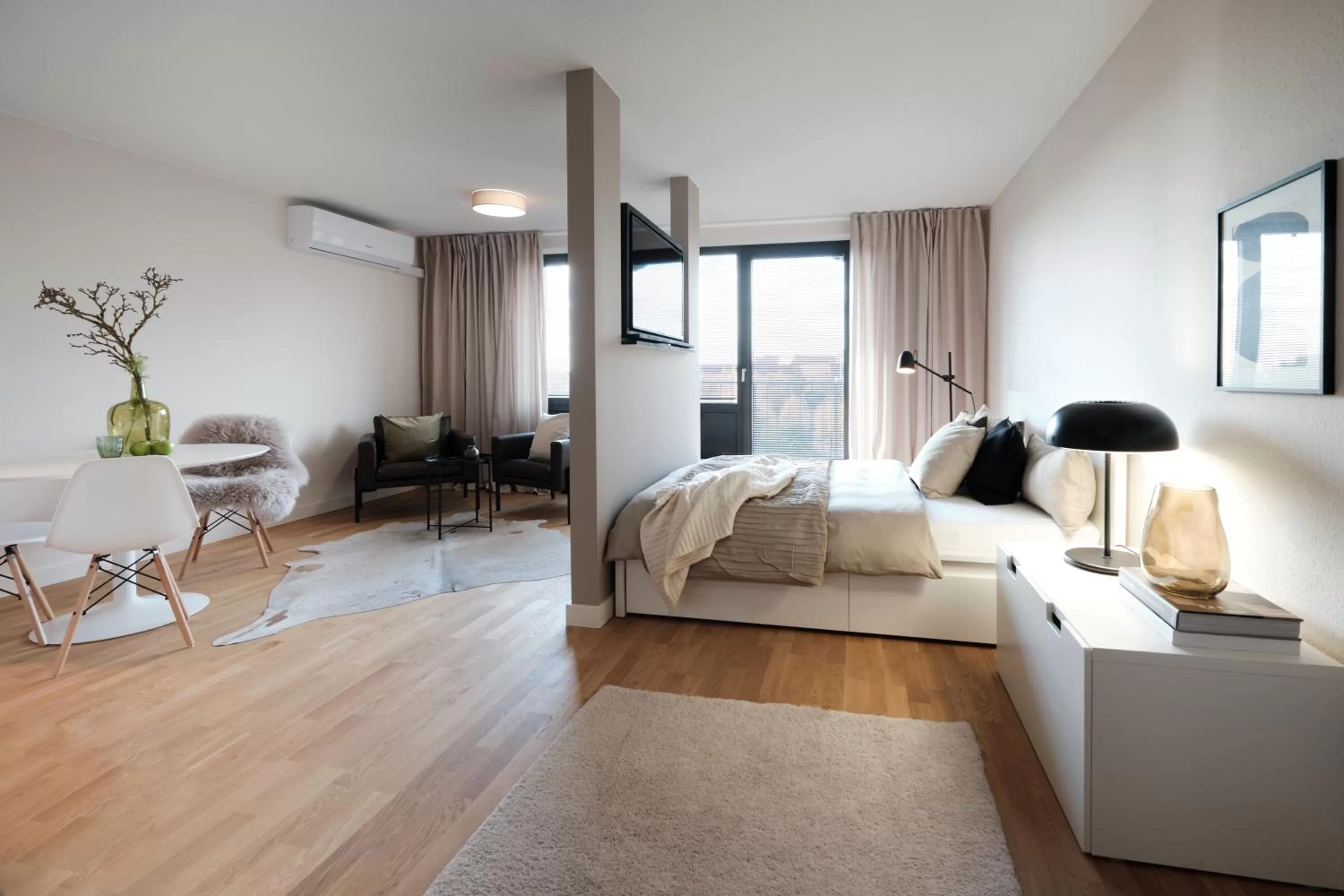 Photo of the whole room, Bed in SAXX Apartments Leipzig