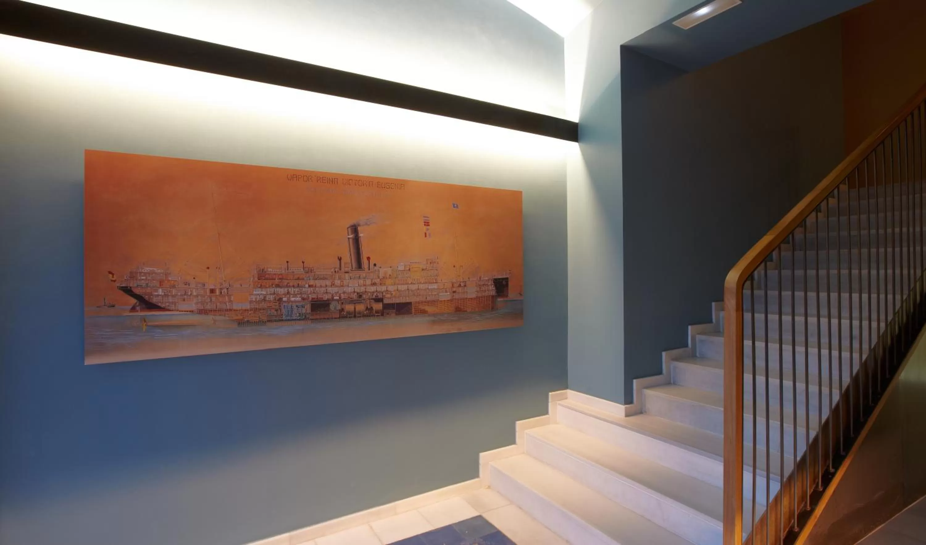 Lobby or reception in Duquesa Suites Landmark Hotel by Grup Duquessa