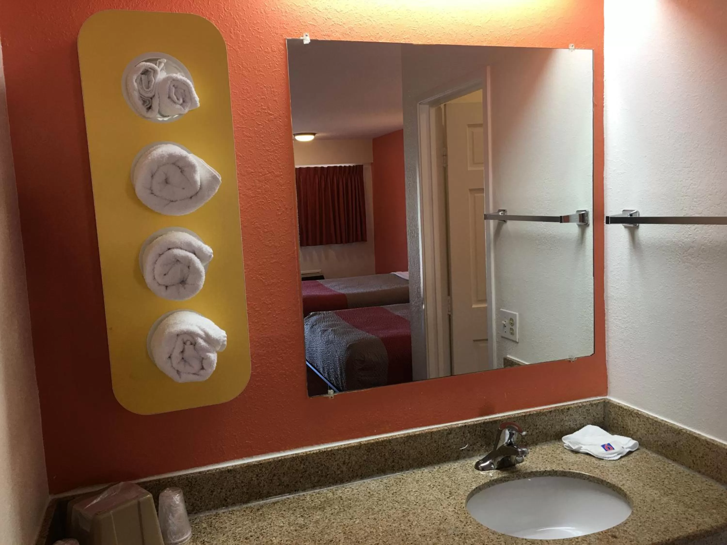 Area and facilities in Motel 6-Richmond, VA - Midlothian Turnpike