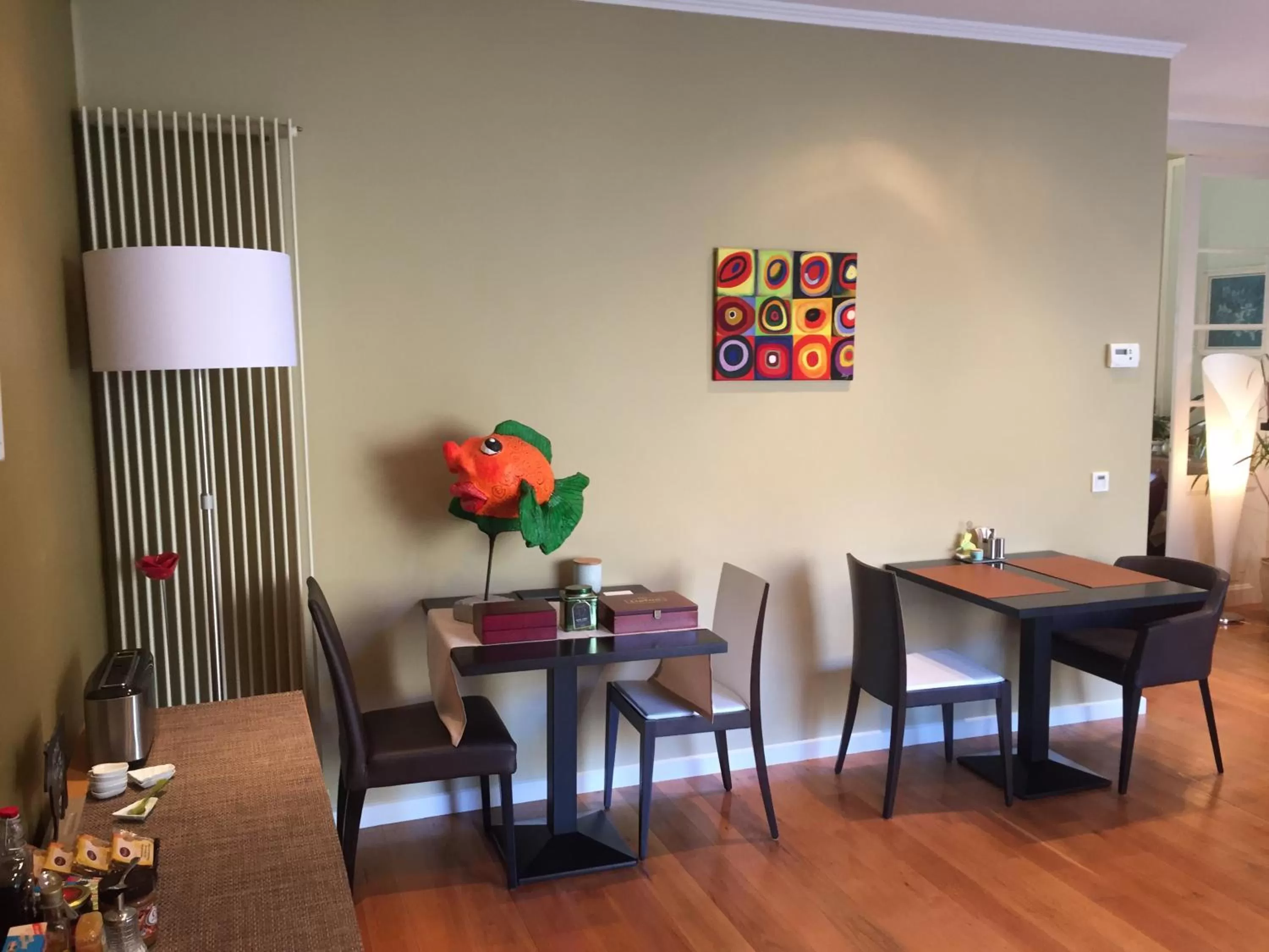 Coffee/tea facilities, Restaurant/Places to Eat in B&B Sabbajon