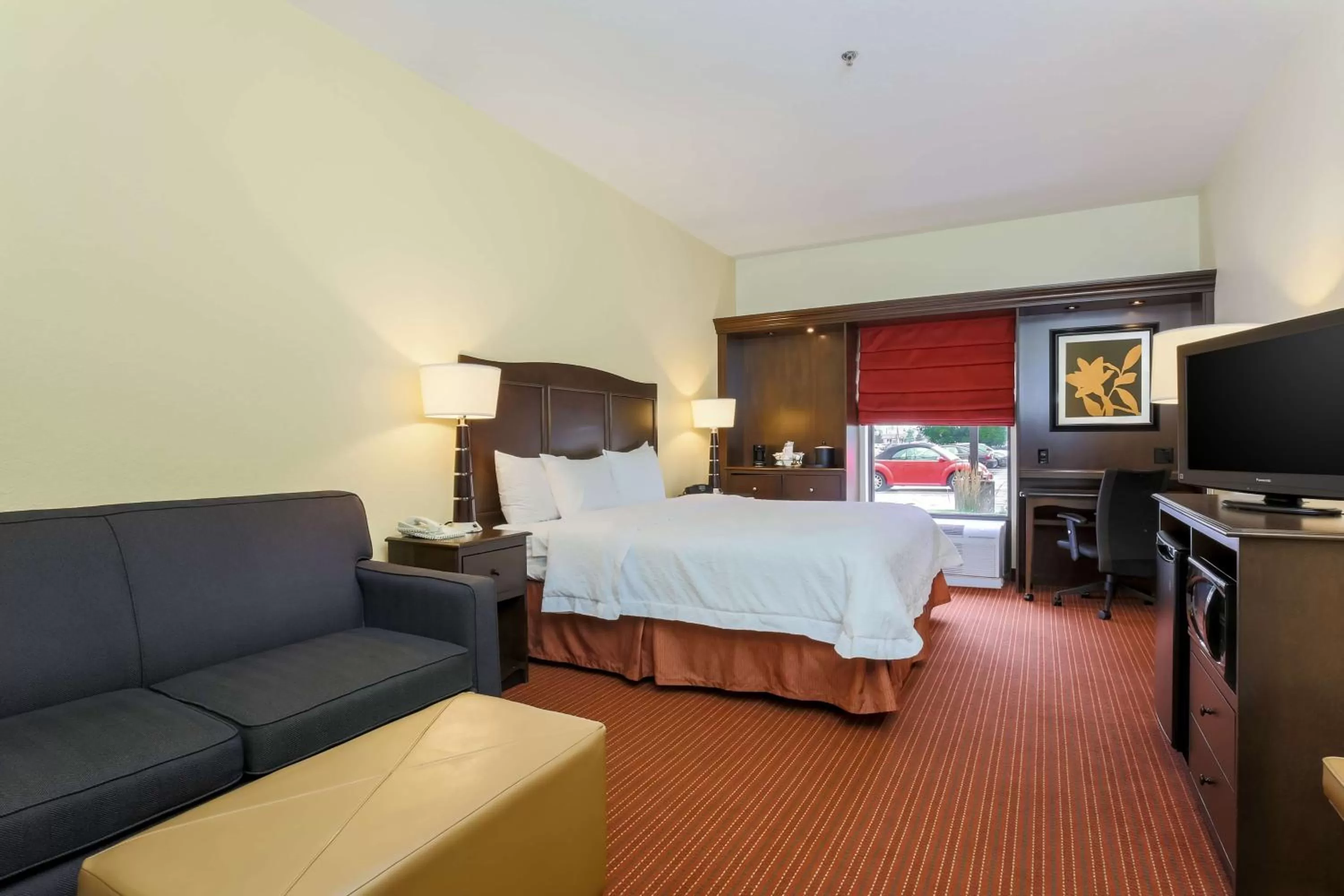 Bed in Hampton Inn Champaign/Urbana